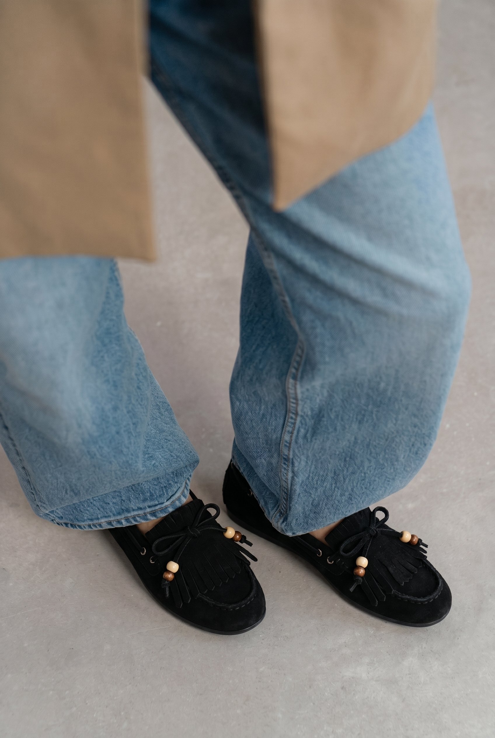 Püsküllü Boncuk Detaylı Süet Makosen Loafer Ayakkabı