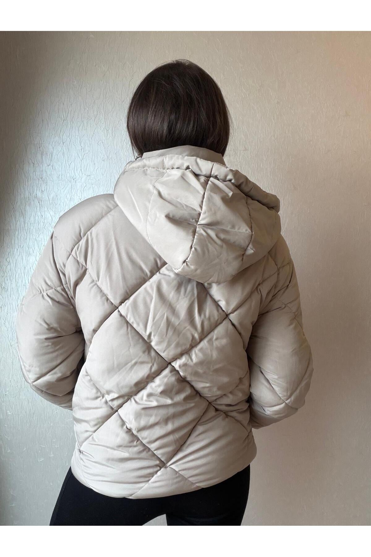 Baklava Desenli Kapüşonlu Fermuarlı Mont