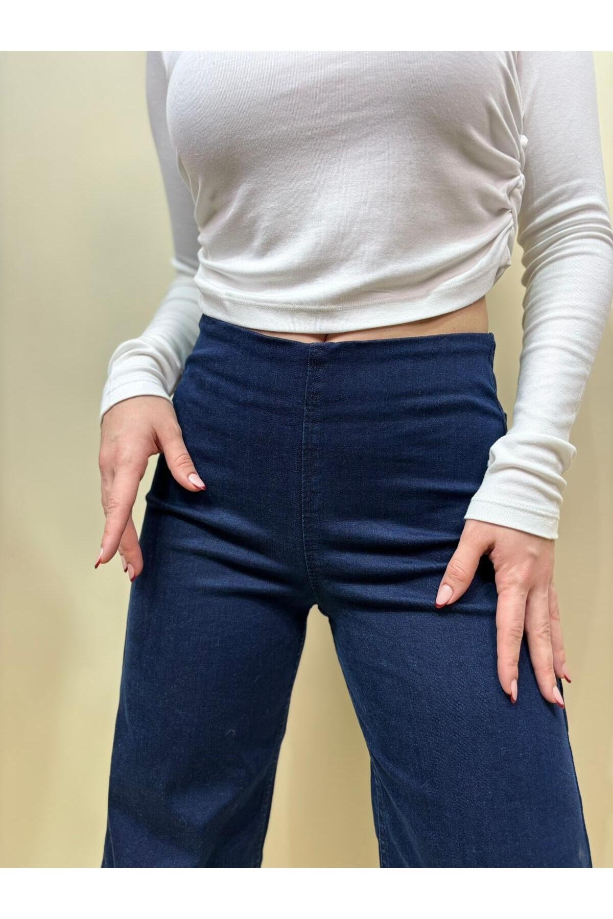 Beli Lastik Detaylı Açık Mavi Kadın Jean Pantolon