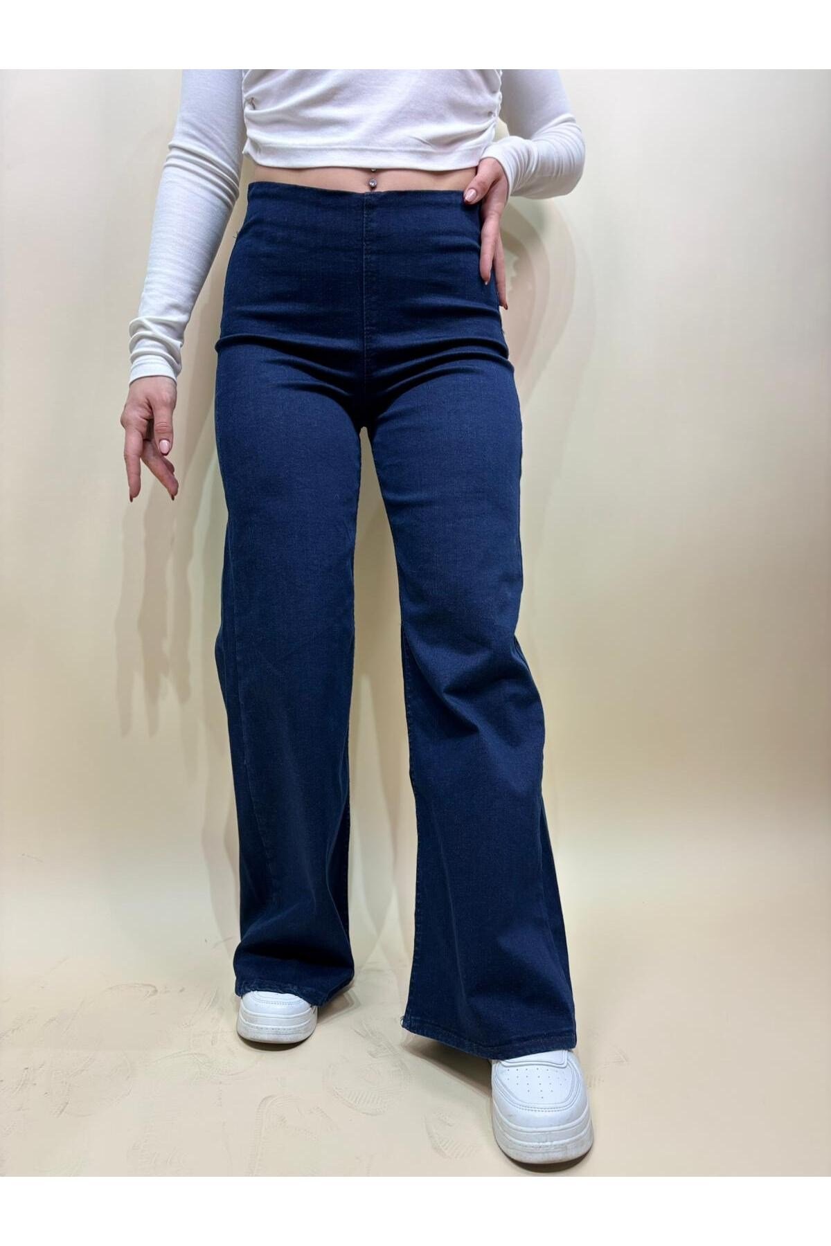 Beli Lastik Detaylı Açık Mavi Kadın Jean Pantolon