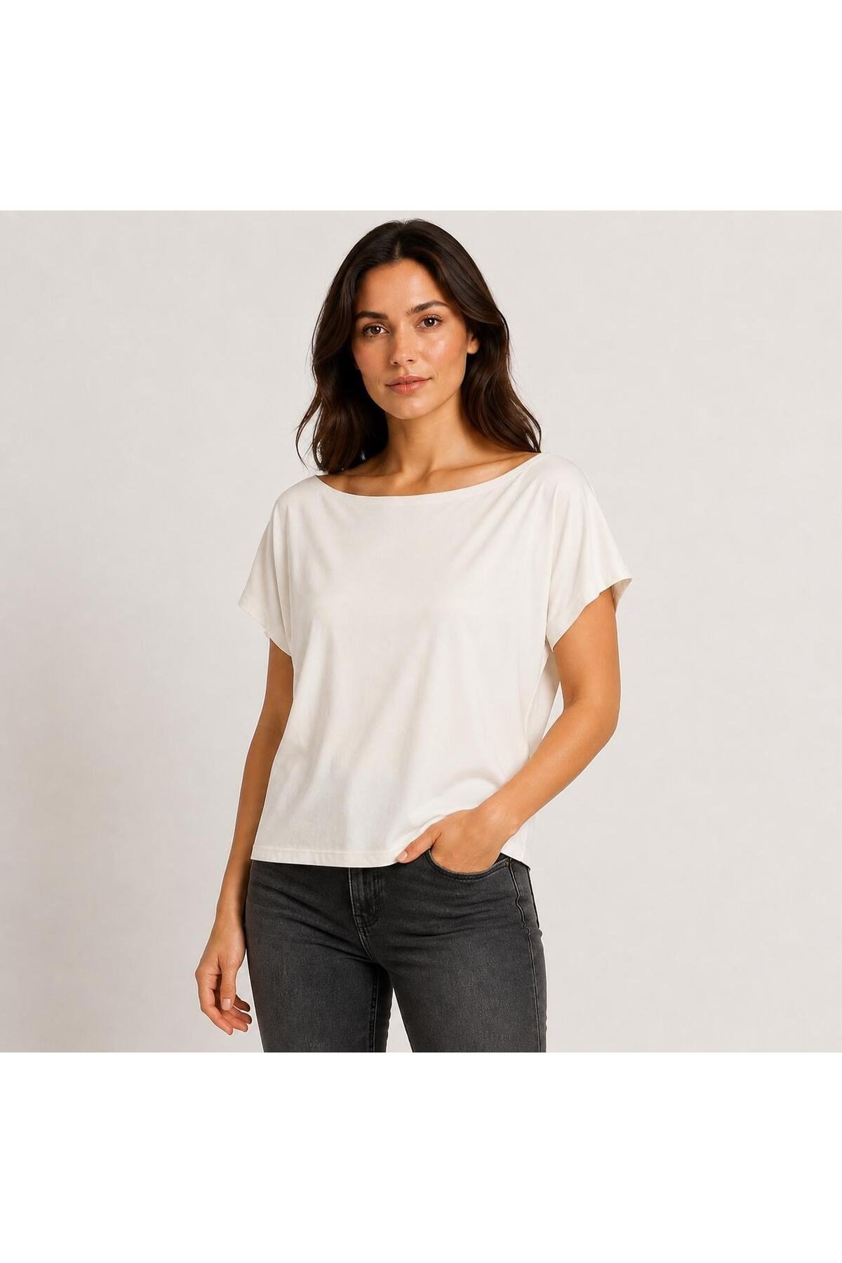 Ekru Kayık Yaka Salaş T-ShirT
