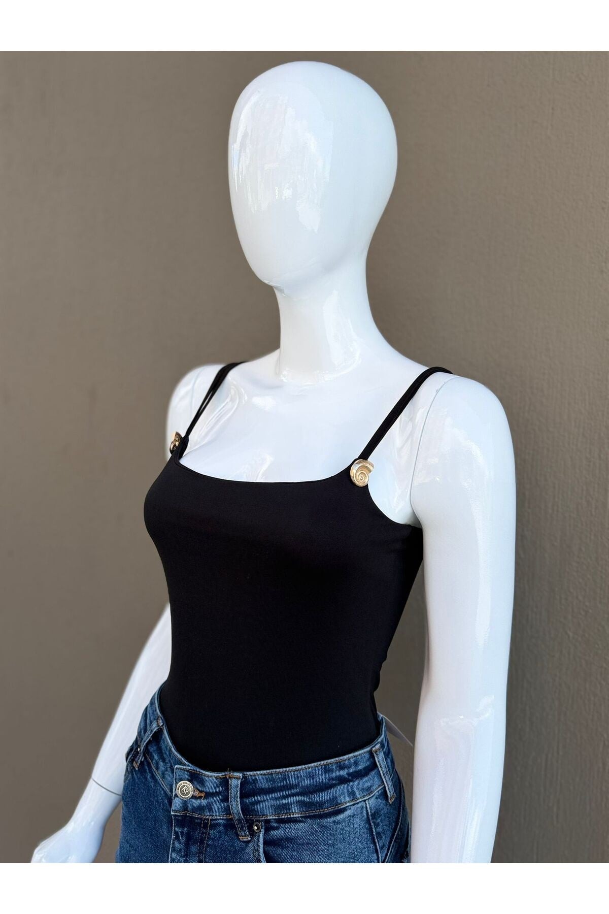 kadin-askili-slim-fit-bodysuit-metal-d-e5-ca6.jpg