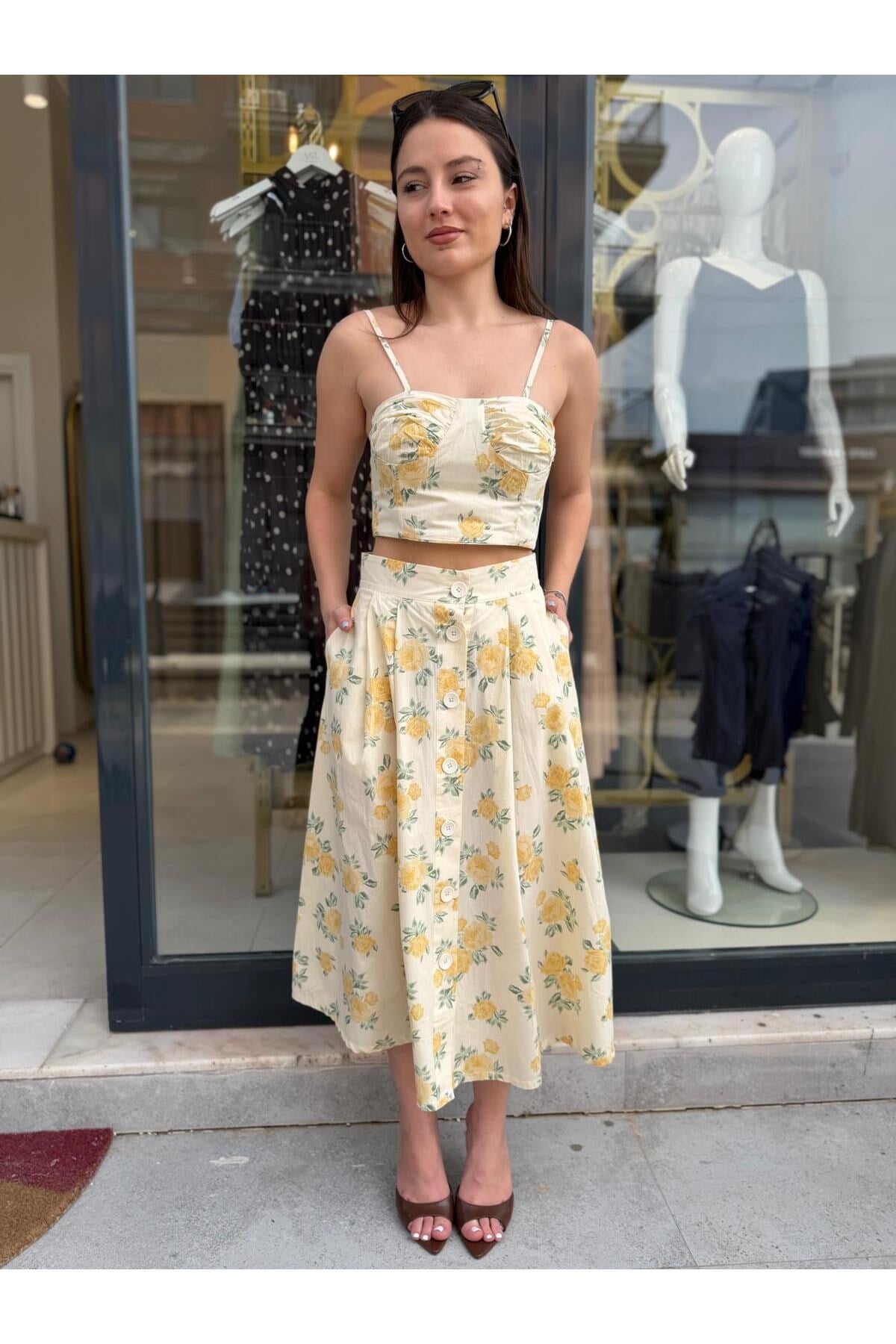 Kadın Çiçek Desenli Crop Bluz & Midi Etek Takım