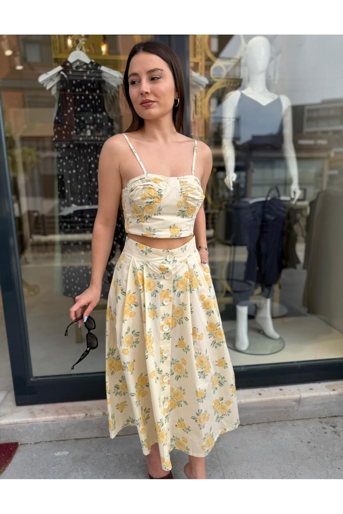 Kadın Çiçek Desenli Crop Bluz & Midi Etek Takım
