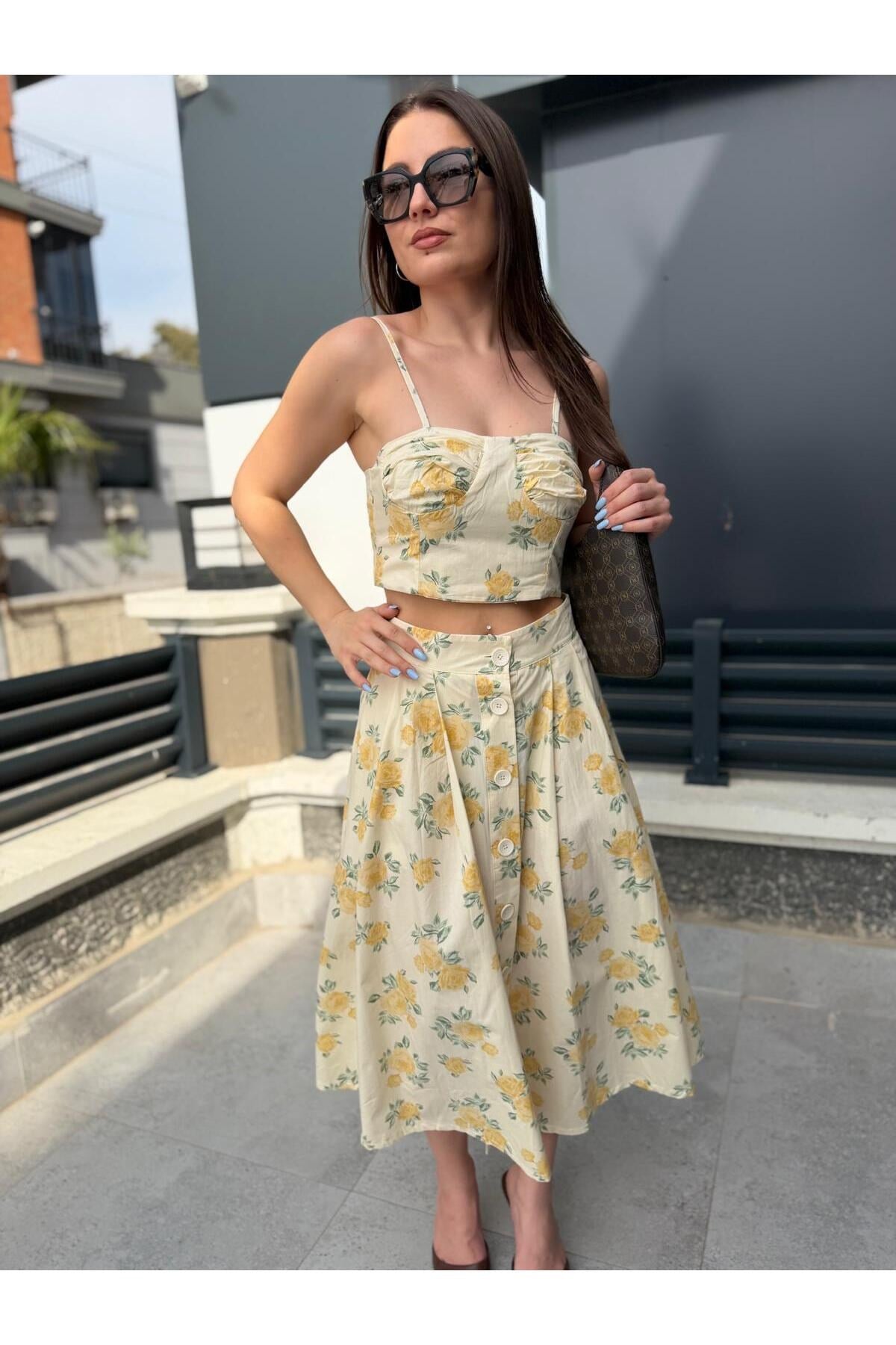 Kadın Çiçek Desenli Crop Bluz & Midi Etek Takım