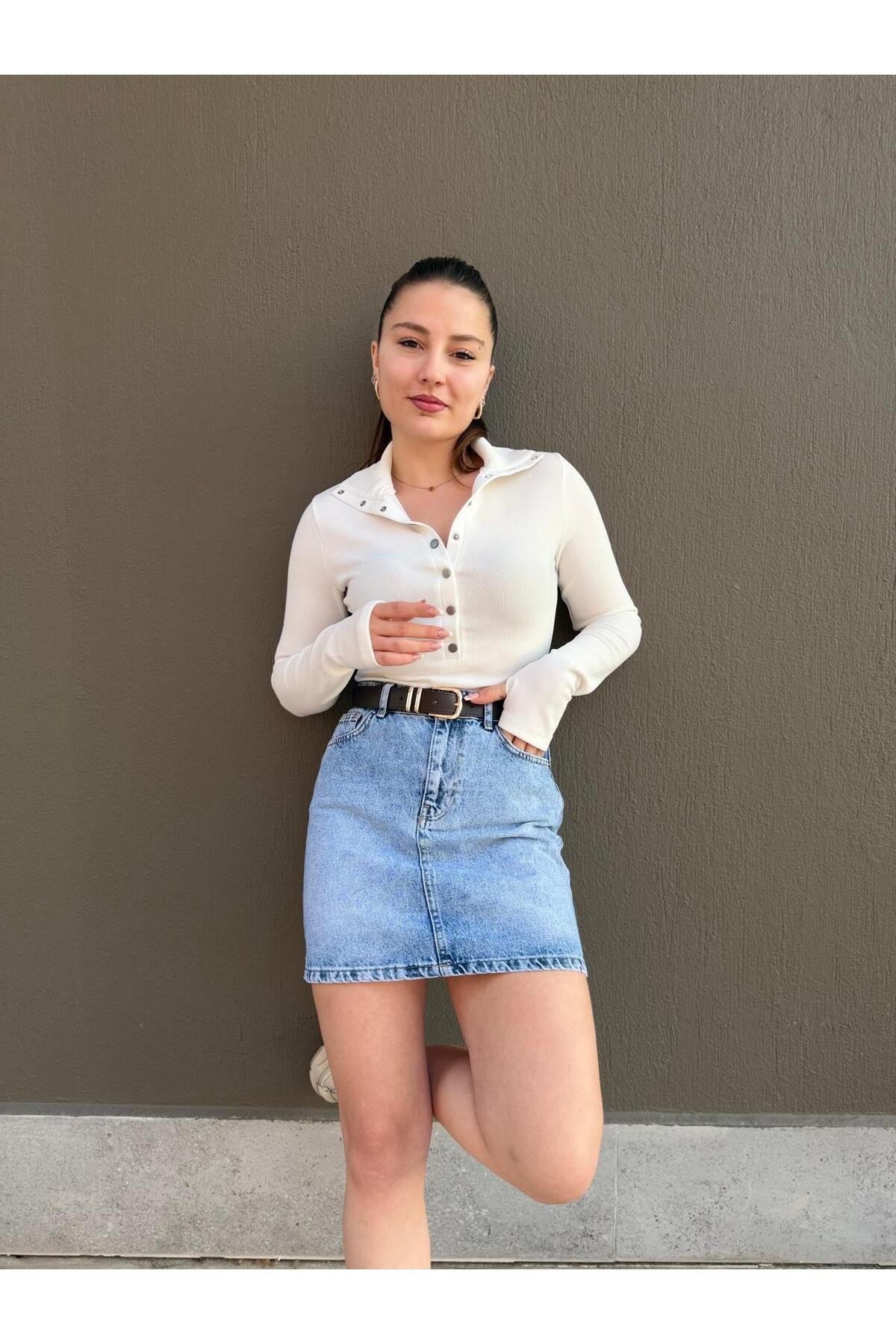 Kadın Fitilli Düğmeli Uzun Kollu Bluz Slim Fit Basic Bluz