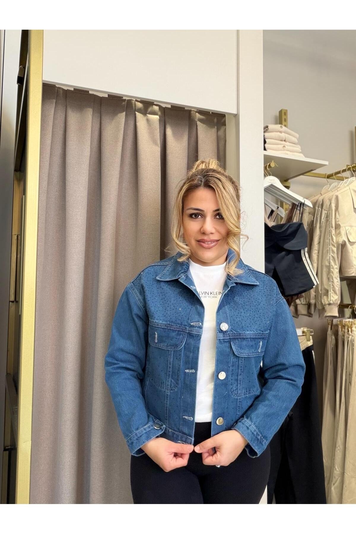 Kadın Jean Ceket Taş Detaylı Mavi Denim Ceket
