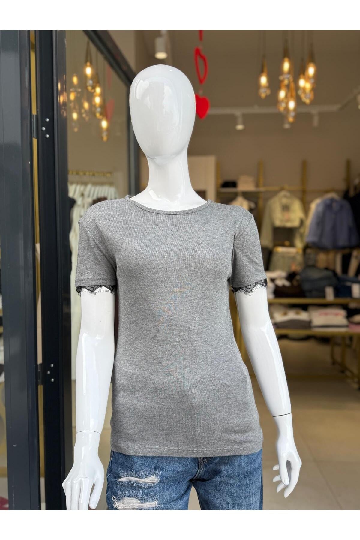 kolu-dantel-detayli-basic-t-shirt-kisa-645f-3.jpg