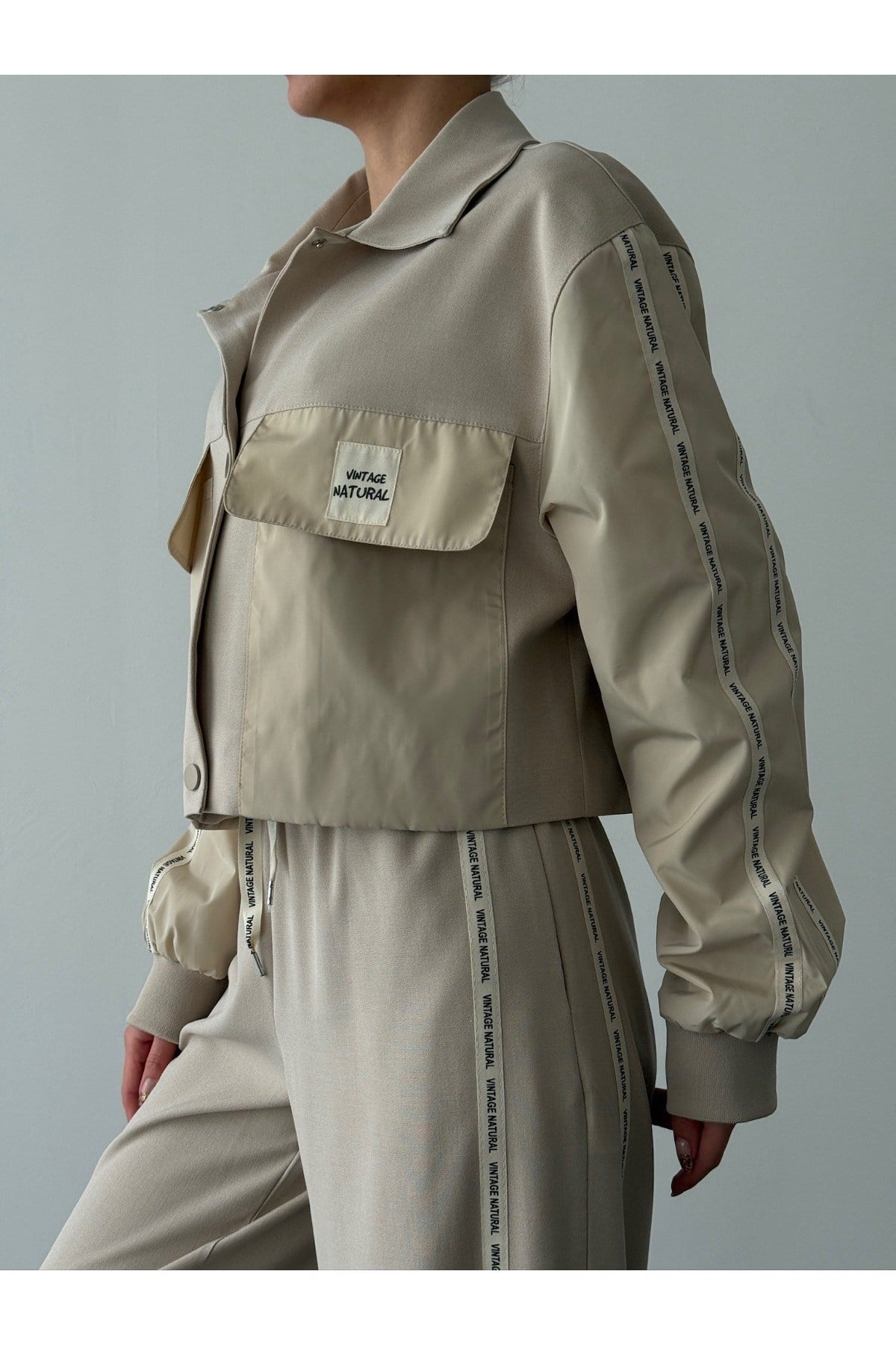kumas-matchli-etiket-detayli-ceket--4891c.jpg