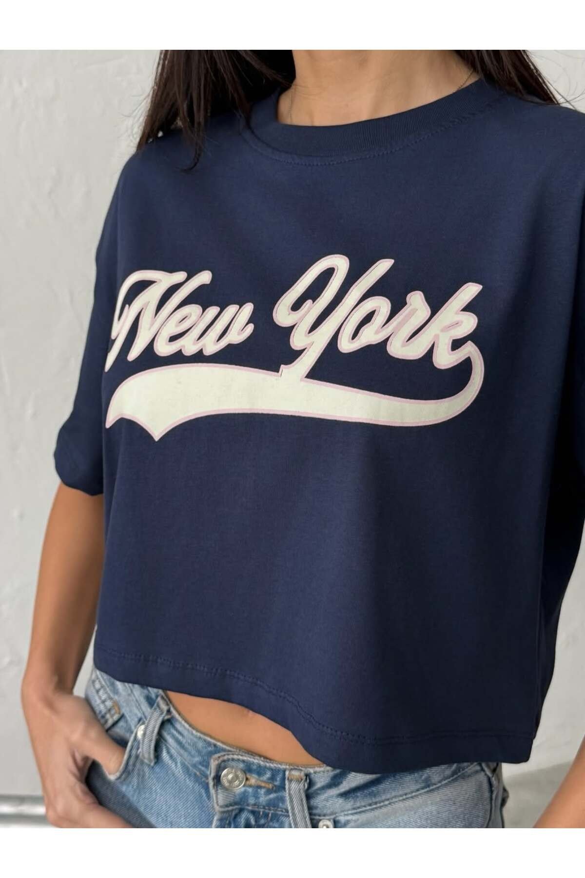 New York Baskılı Crop T-Shirt – Kısa Kesim Oversize Kadın T-Shirt