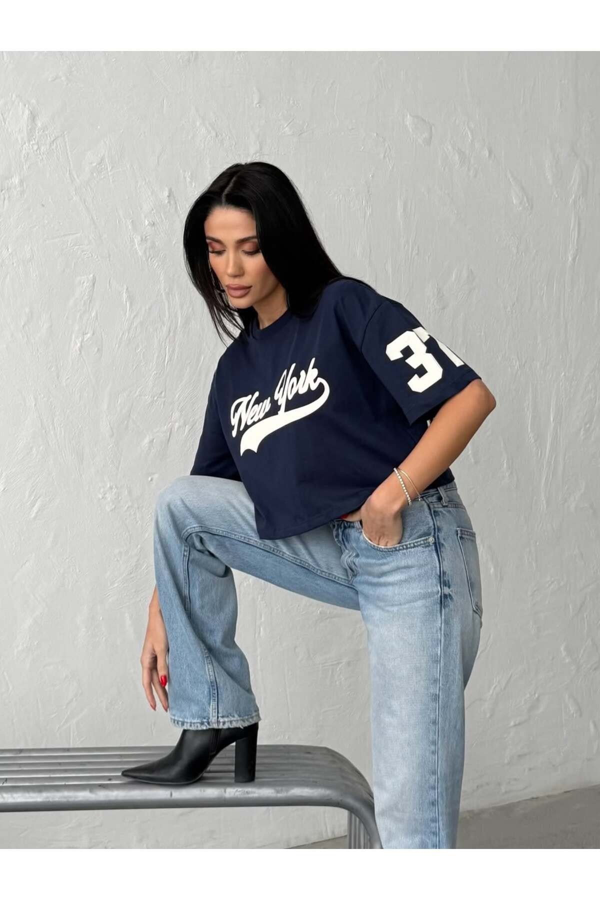 new-york-baskili-crop-t-shirt-kisa-kes-b4bf-b.jpg