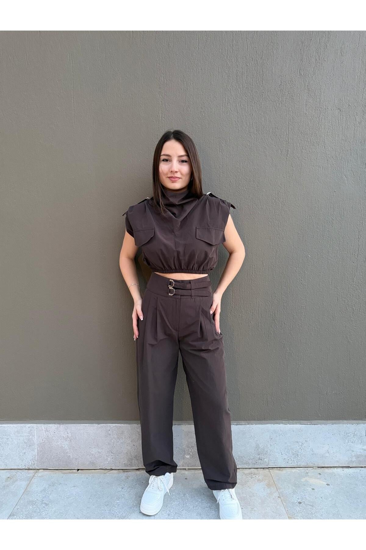toka-detayli-crop-bluz-e260be.jpg