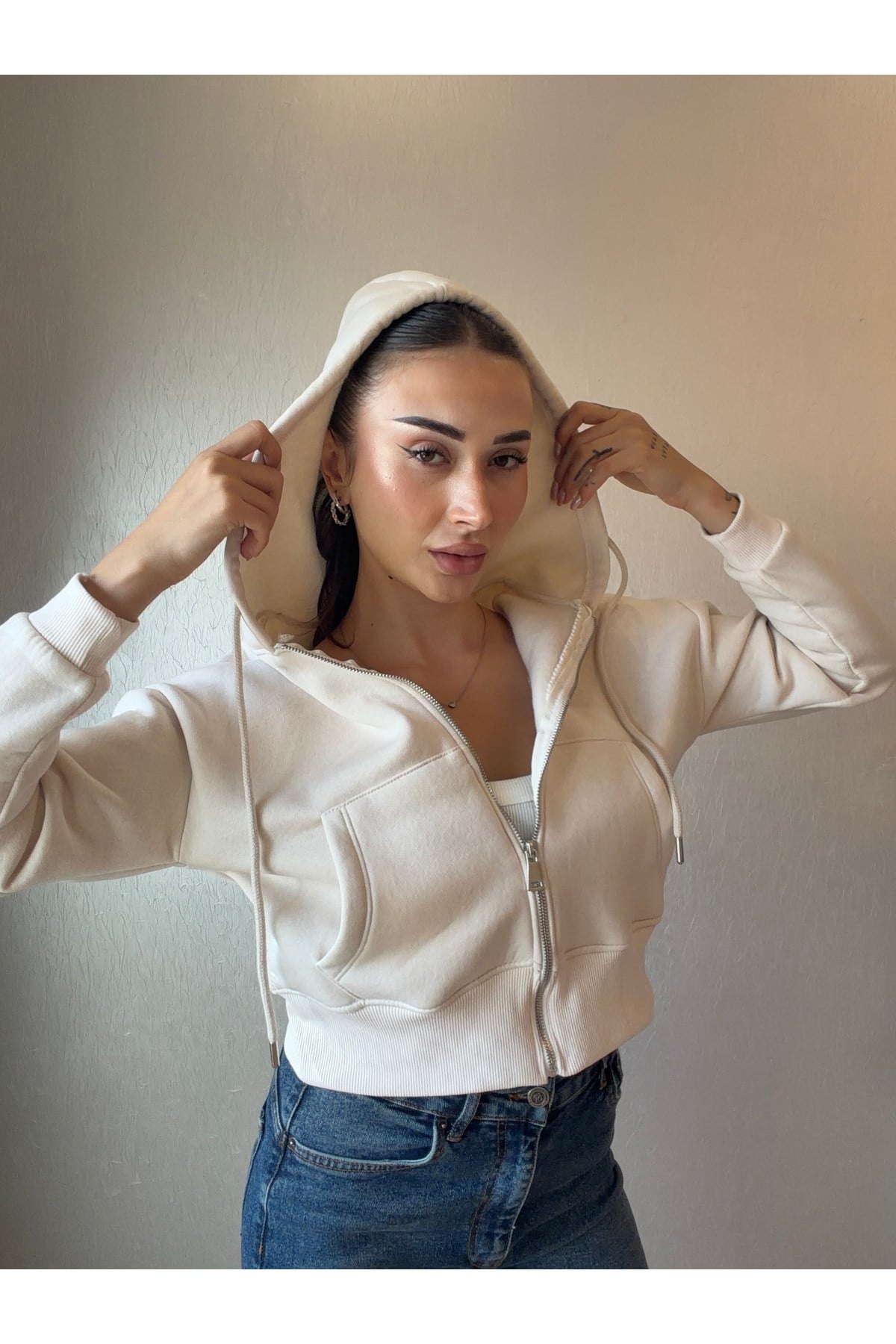 Üç İplik Kapşonlu Fermuarlı Sweatshirt