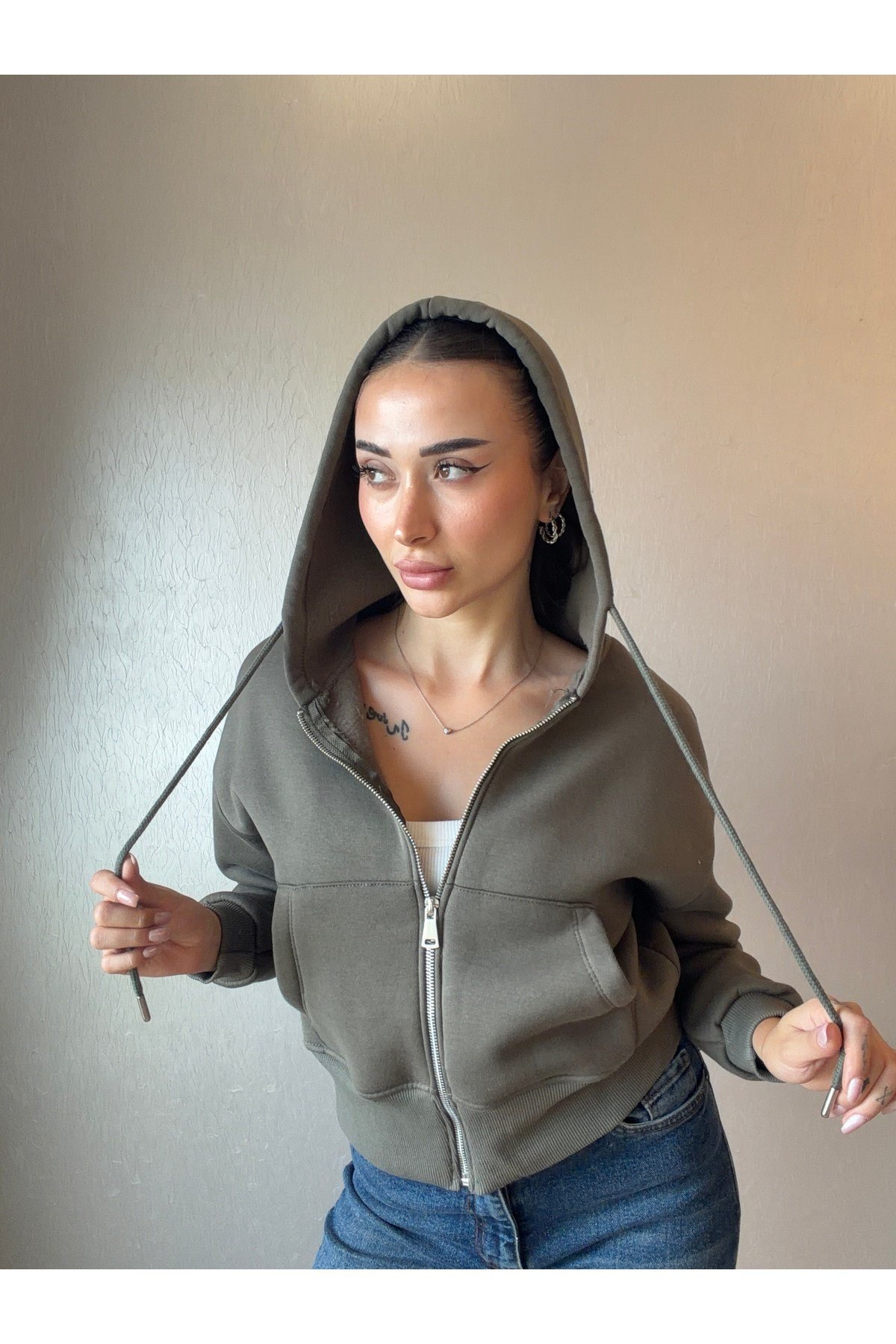 Üç İplik Kapşonlu Fermuarlı Sweatshirt