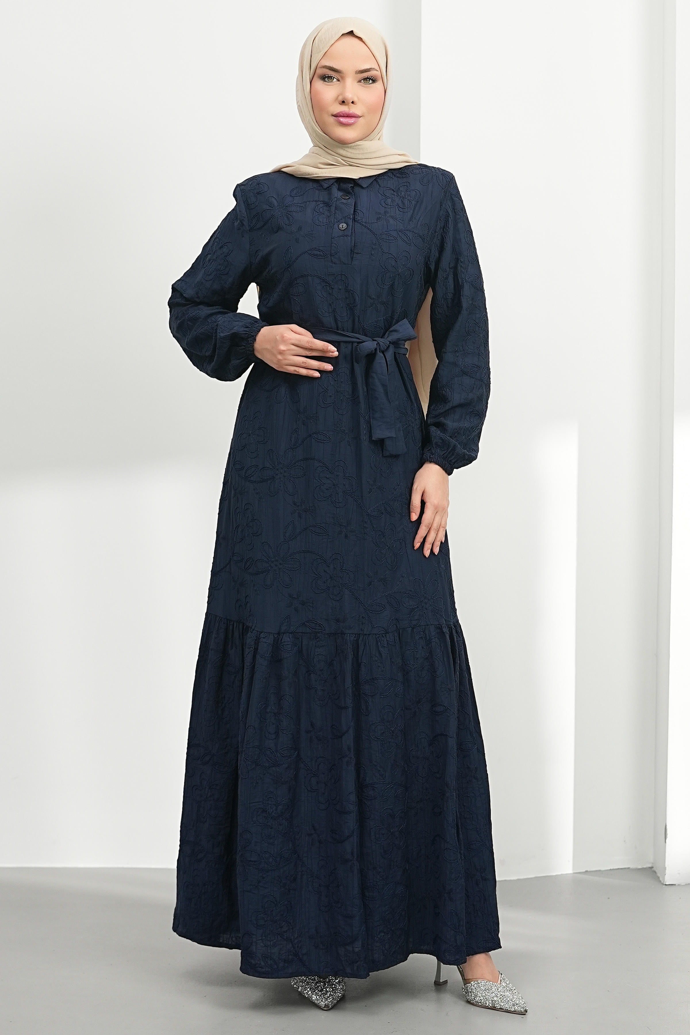 Nakışlı Kemer Detay Elbise - Lacivert kadın giyim ürün görseli Arzestore