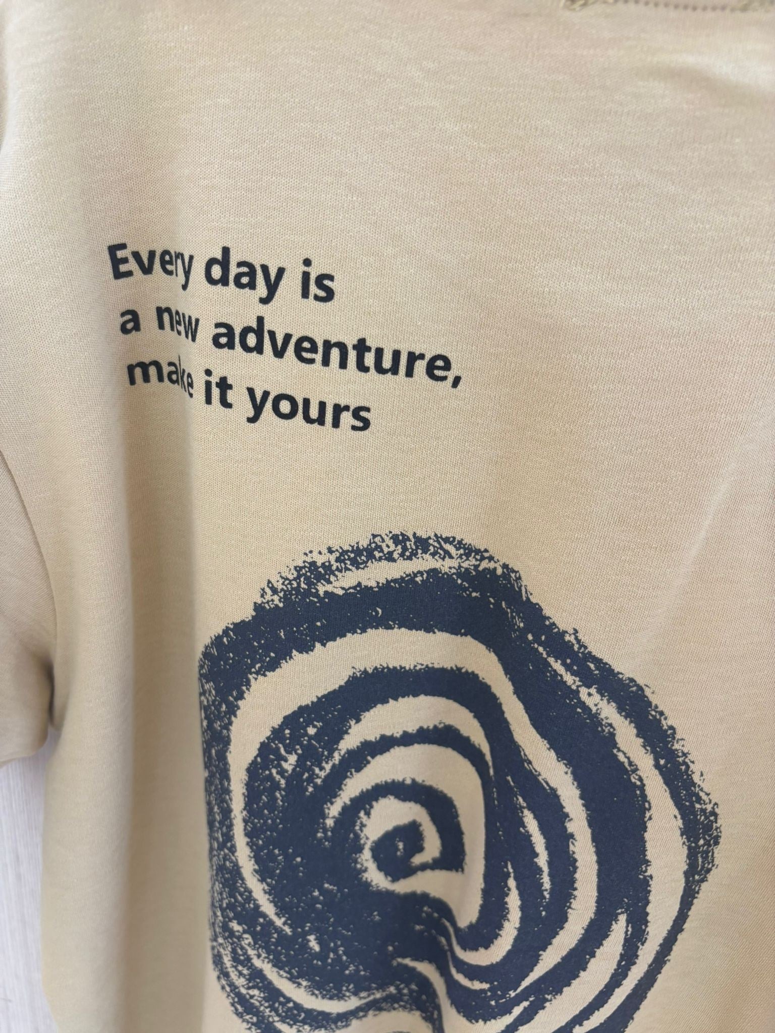 Erkek Çocuk Ön Arka Baskılı Tshirt Yumuşak Dökümlü Pantolonlu Takım
