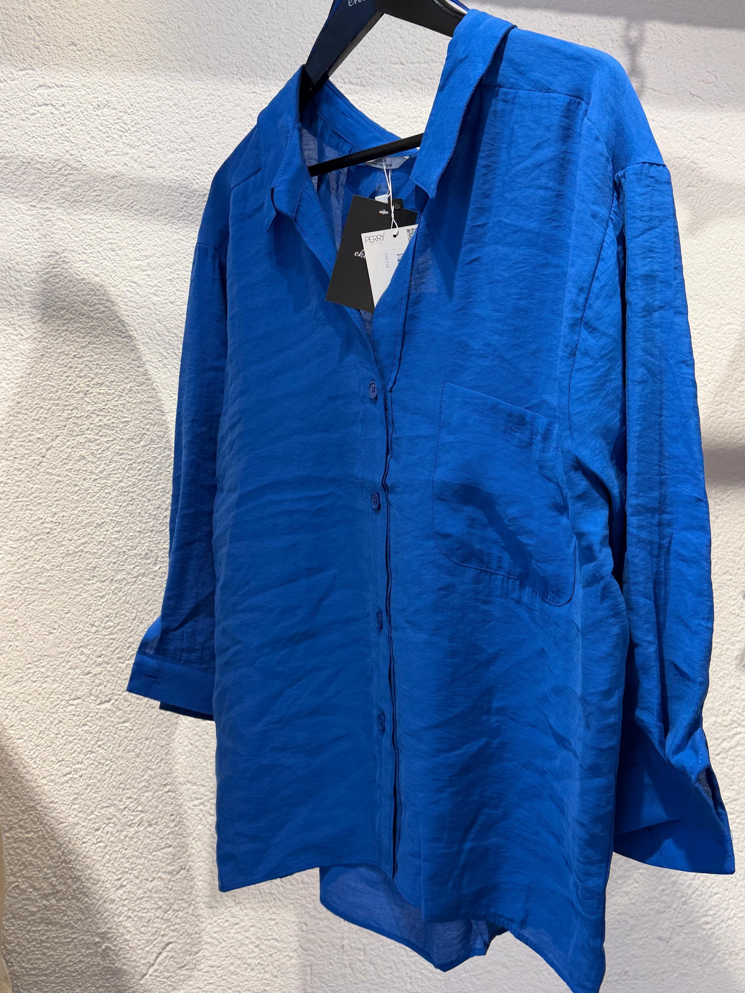 Düşük Omuzlu Oversize Gömlek