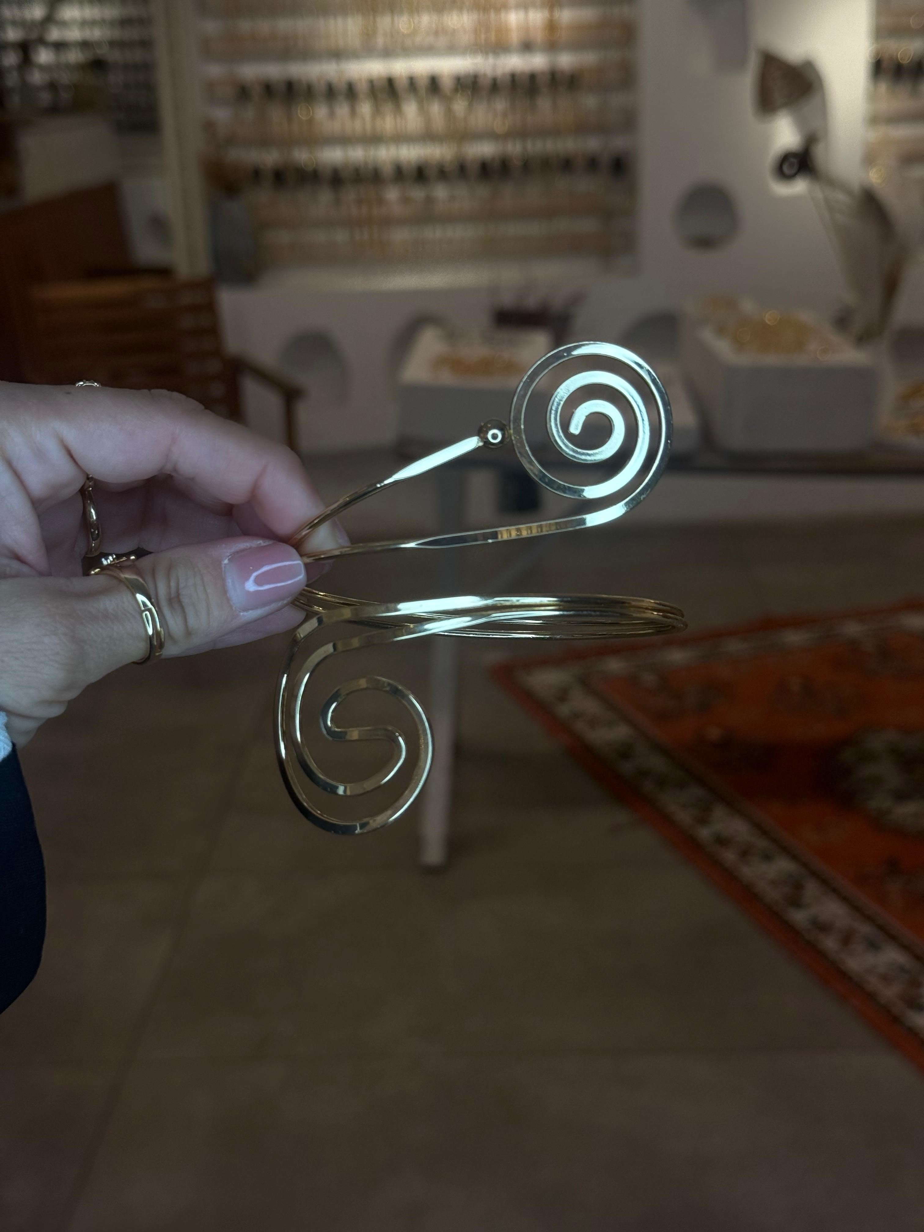 Sarmal Model Pazu Bileklik