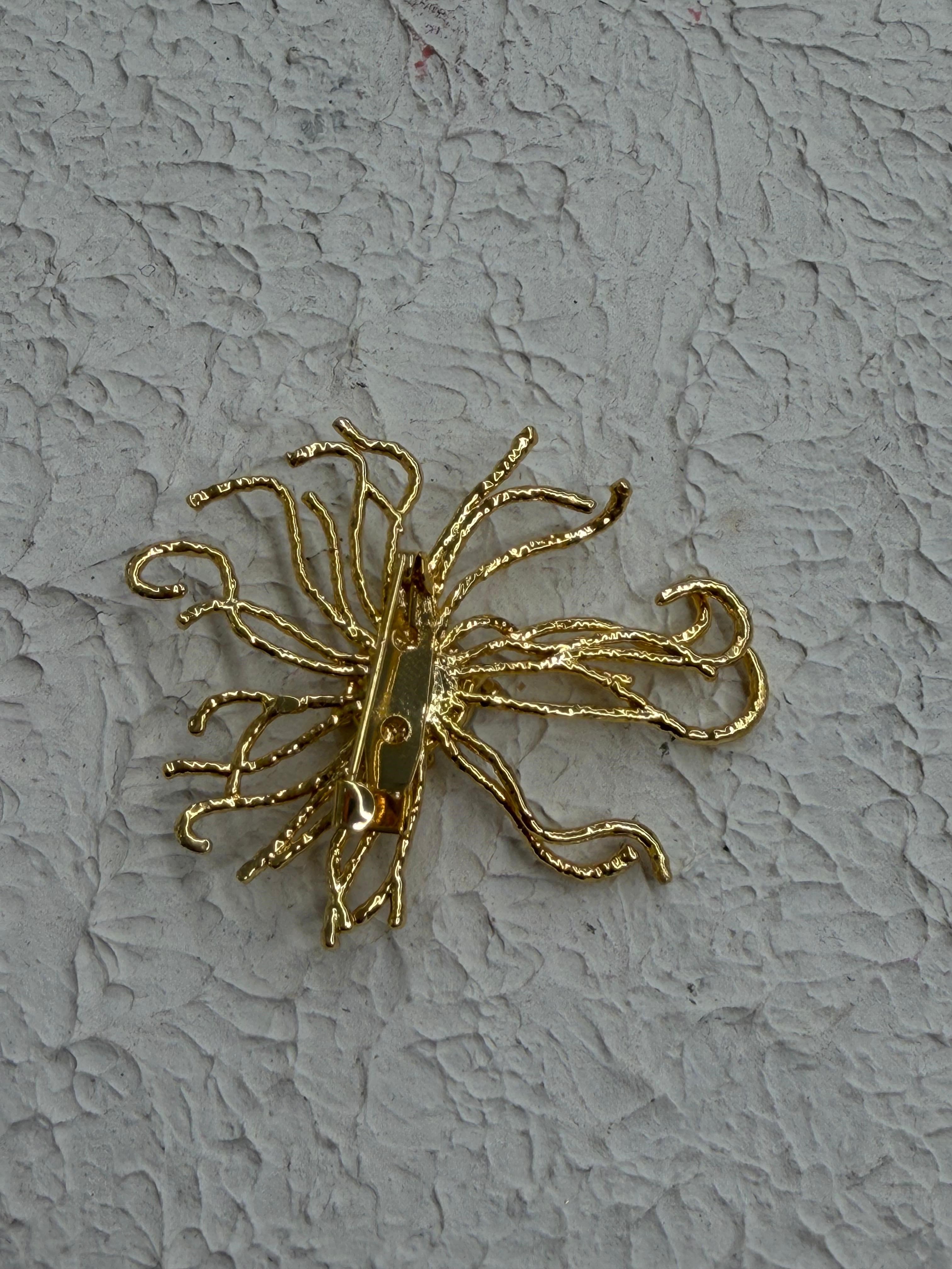 Taşlı Sarmaşık Model Broş