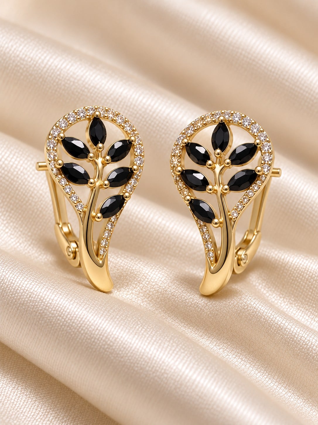 turkuaz-xuping-14k-siyah-yaprak-kupe-936d8c
