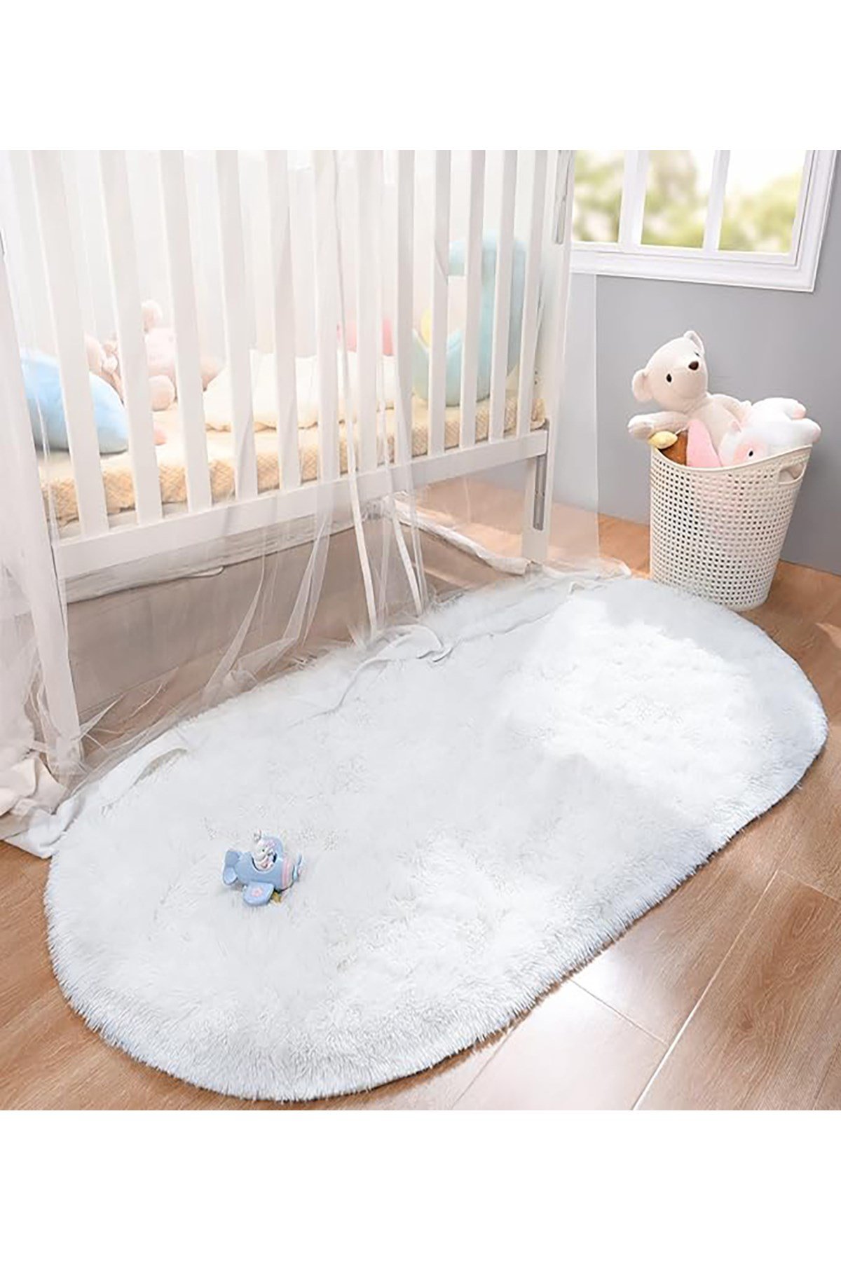 Beyaz Oval Peluş Post Halı Yolluk Yumuşak Tüylü Puffy Kaymaz Taban Dekoratif Yıkanabilir Modern