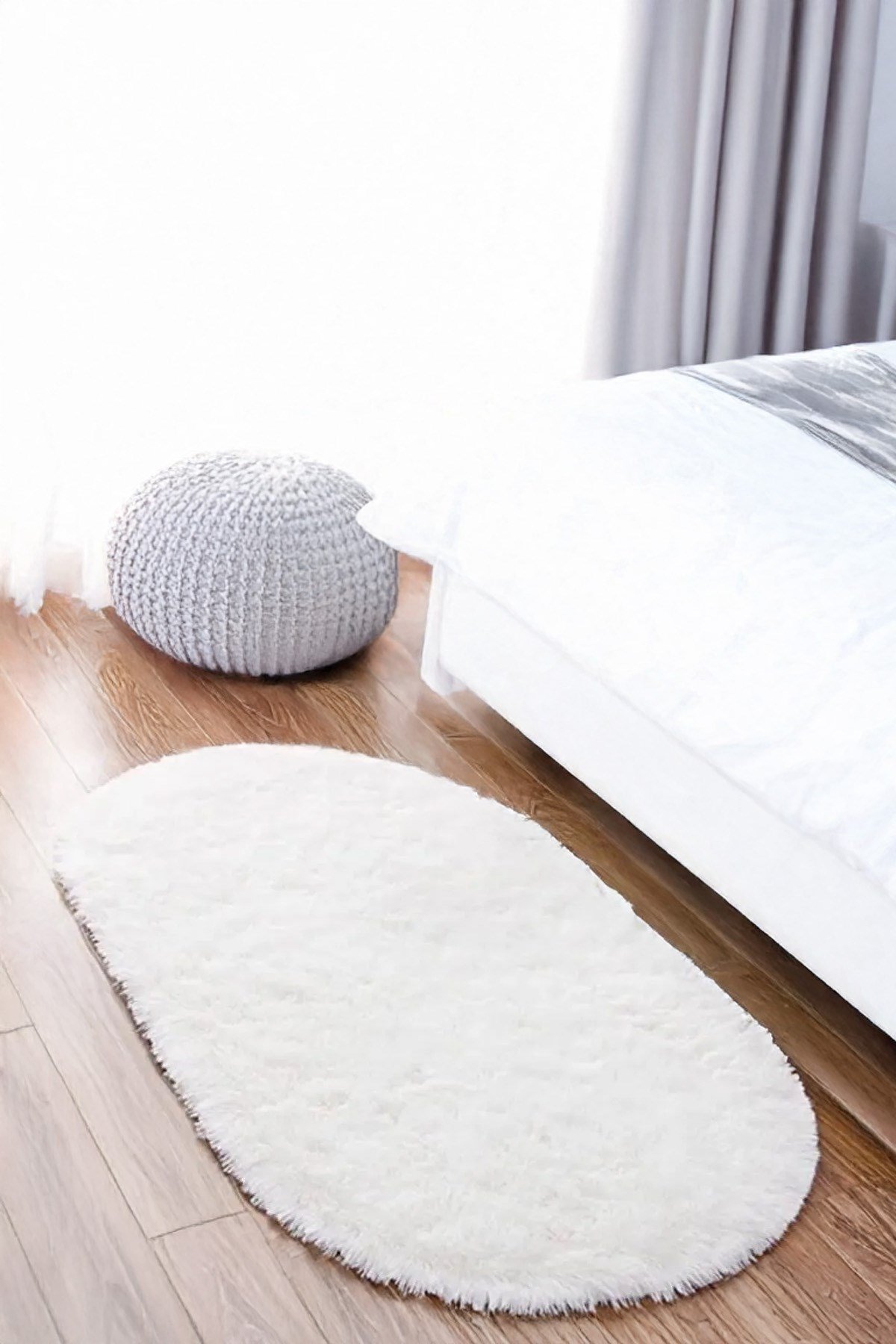 Beyaz Oval Peluş Post Halı Yolluk Yumuşak Tüylü Puffy Kaymaz Taban Dekoratif Yıkanabilir Modern