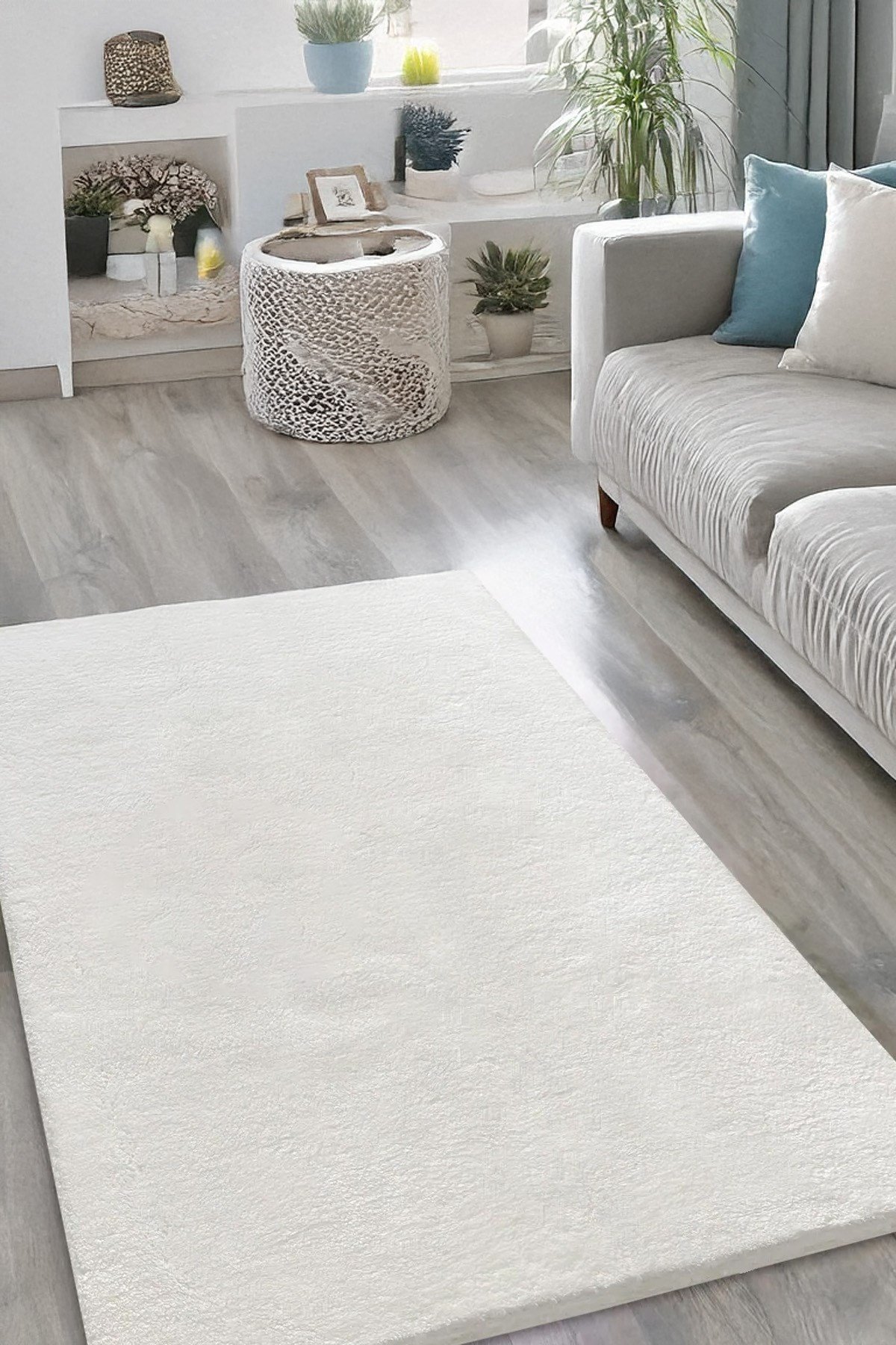 Beyaz Post Peluş Halı Yolluk Yumuşak Tüylü Puffy Kaymaz Özel Taban Dekoratif Yıkanabilir Modern