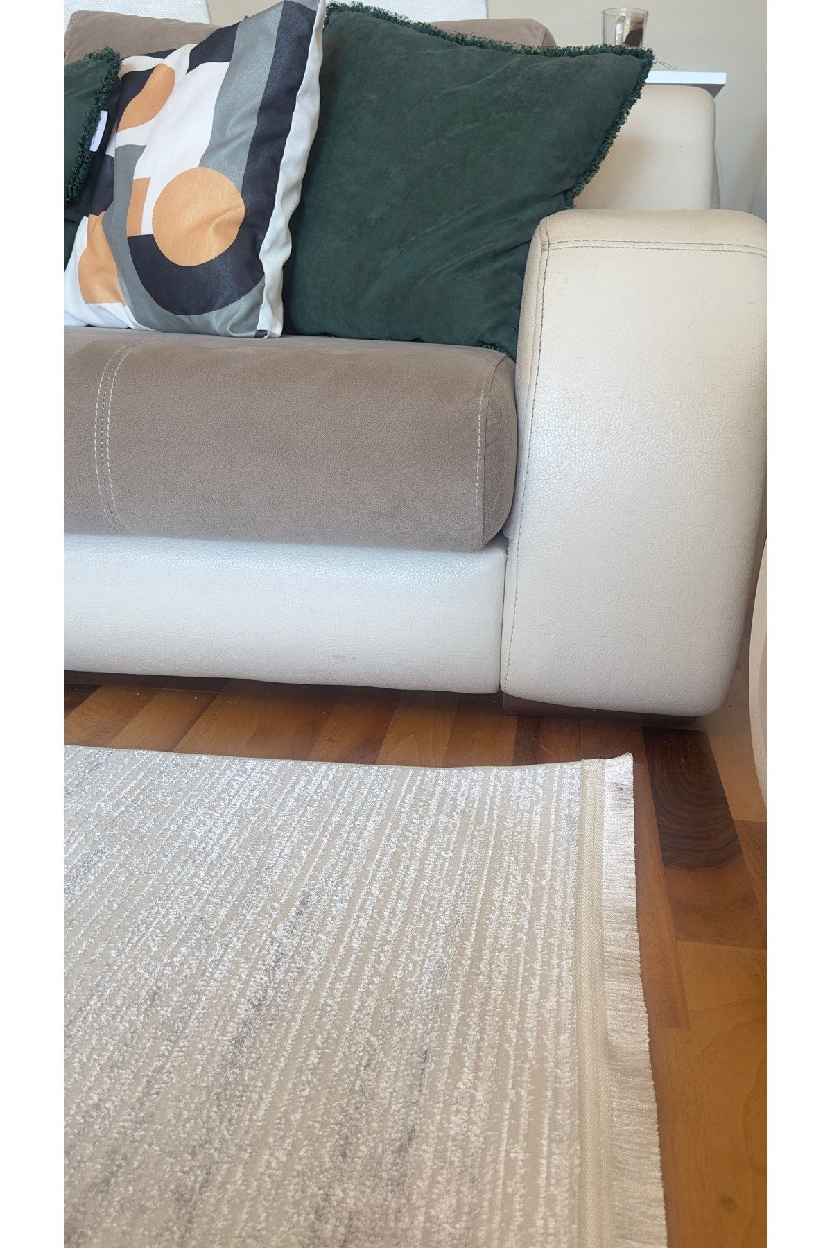 Krem Gri Saten Bambu İnce Sık Dokuma Parlak Yüzey Kaymaz Özel Kesme Salon Koridor Halı Yolluk