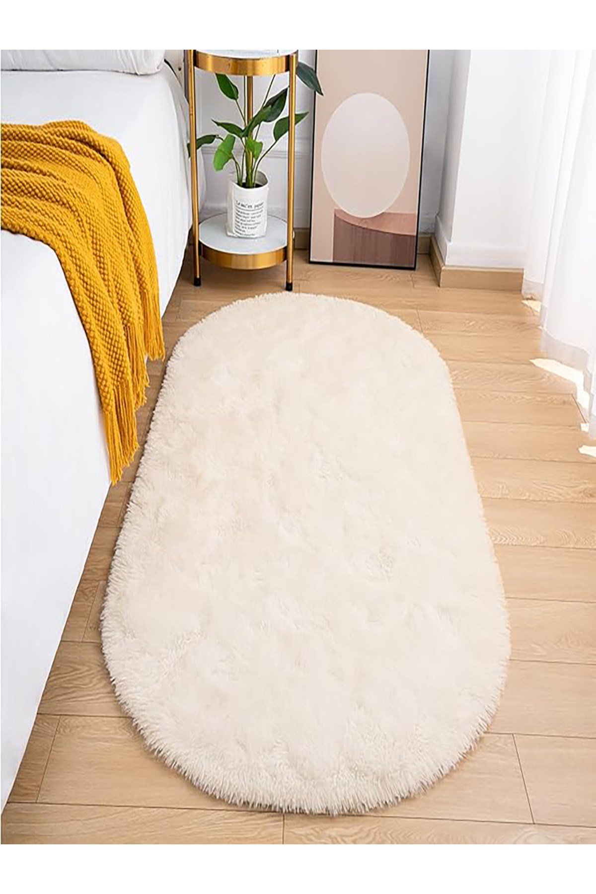Krem Oval Peluş Post Halı Yolluk Yumuşak Tüylü Puffy Kaymaz Taban Dekoratif Yıkanabilir Modern