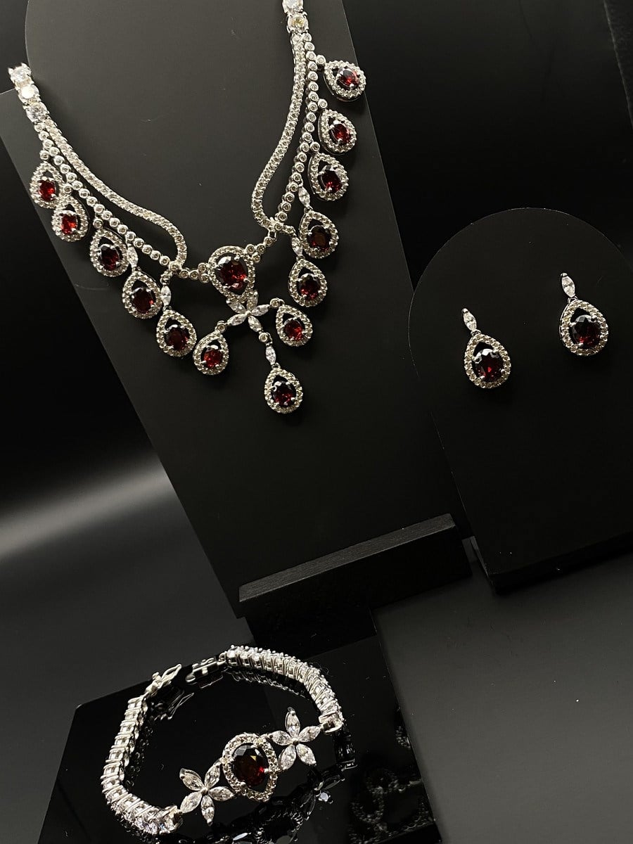 hurrem-yakut-detayli-set-322-4a.jpg