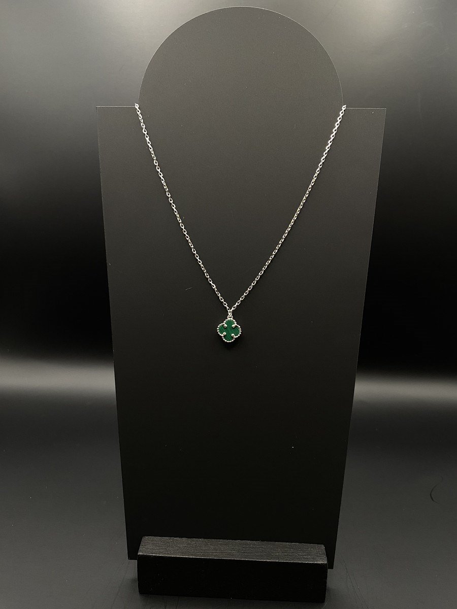 yesil-tasli-yonca-kolye-c-724a.jpg