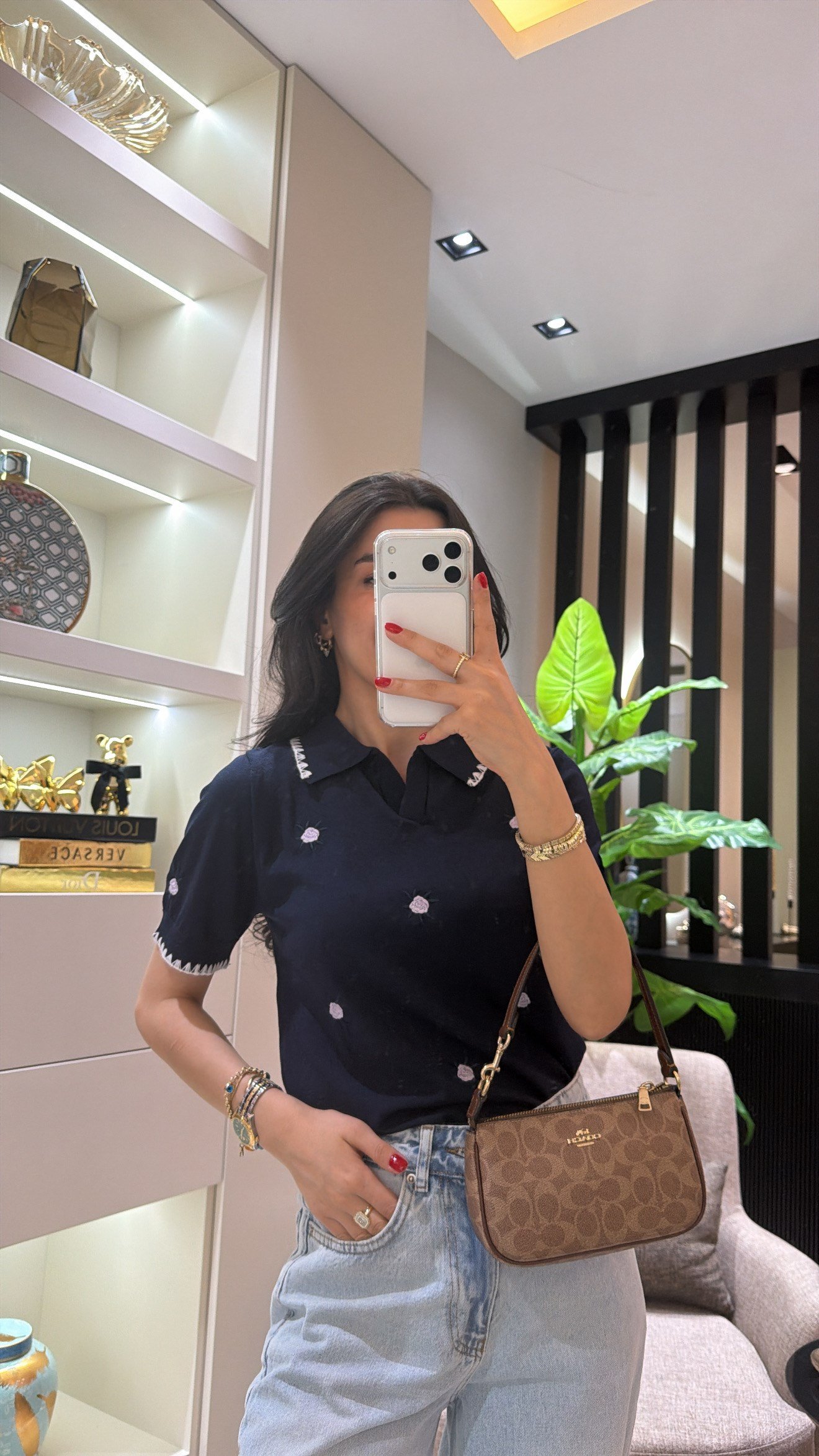ÇOBAN NAKIŞLI LACİVERT BLUZ