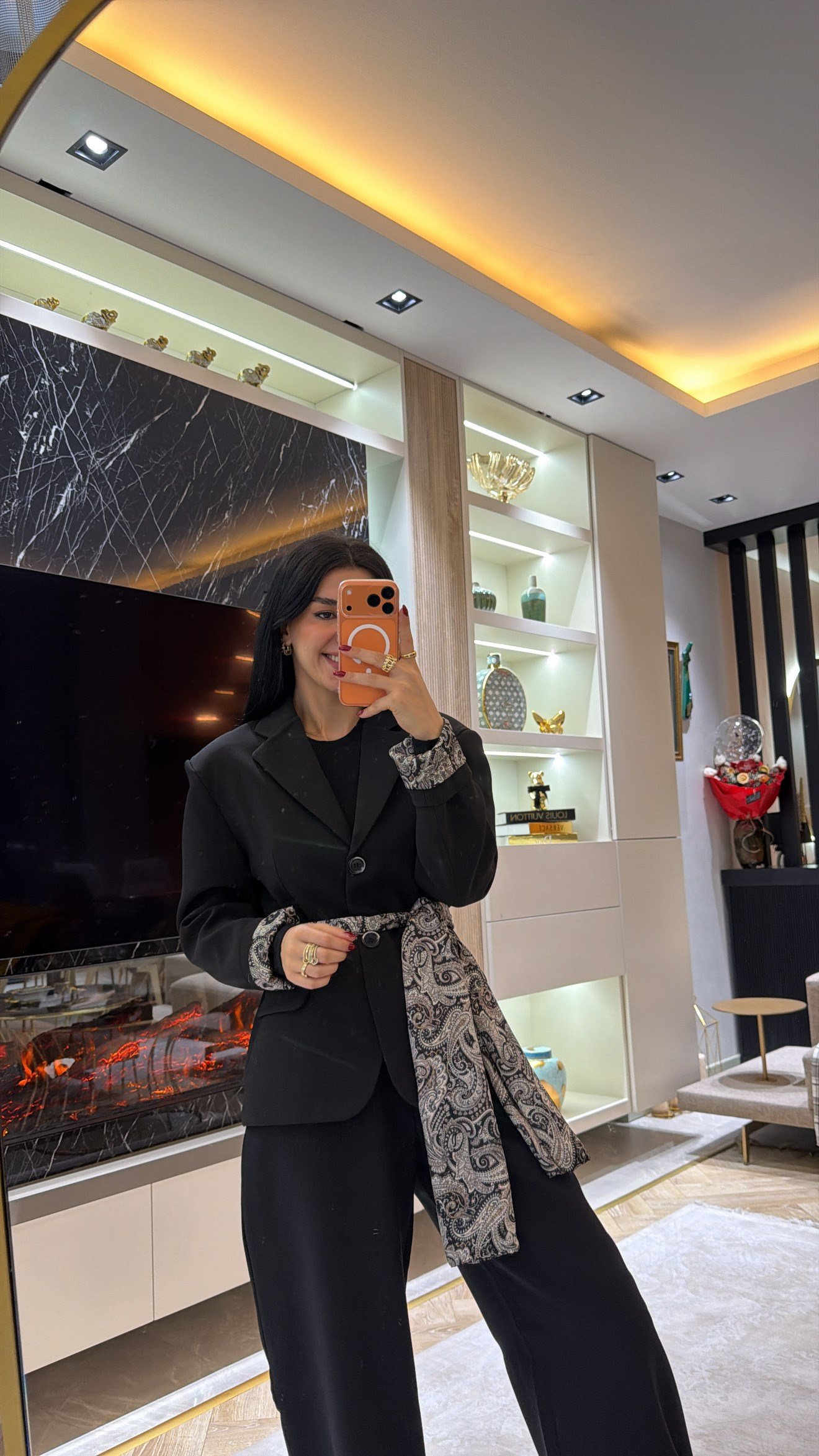 ŞALLI TAKIM ELBİSE