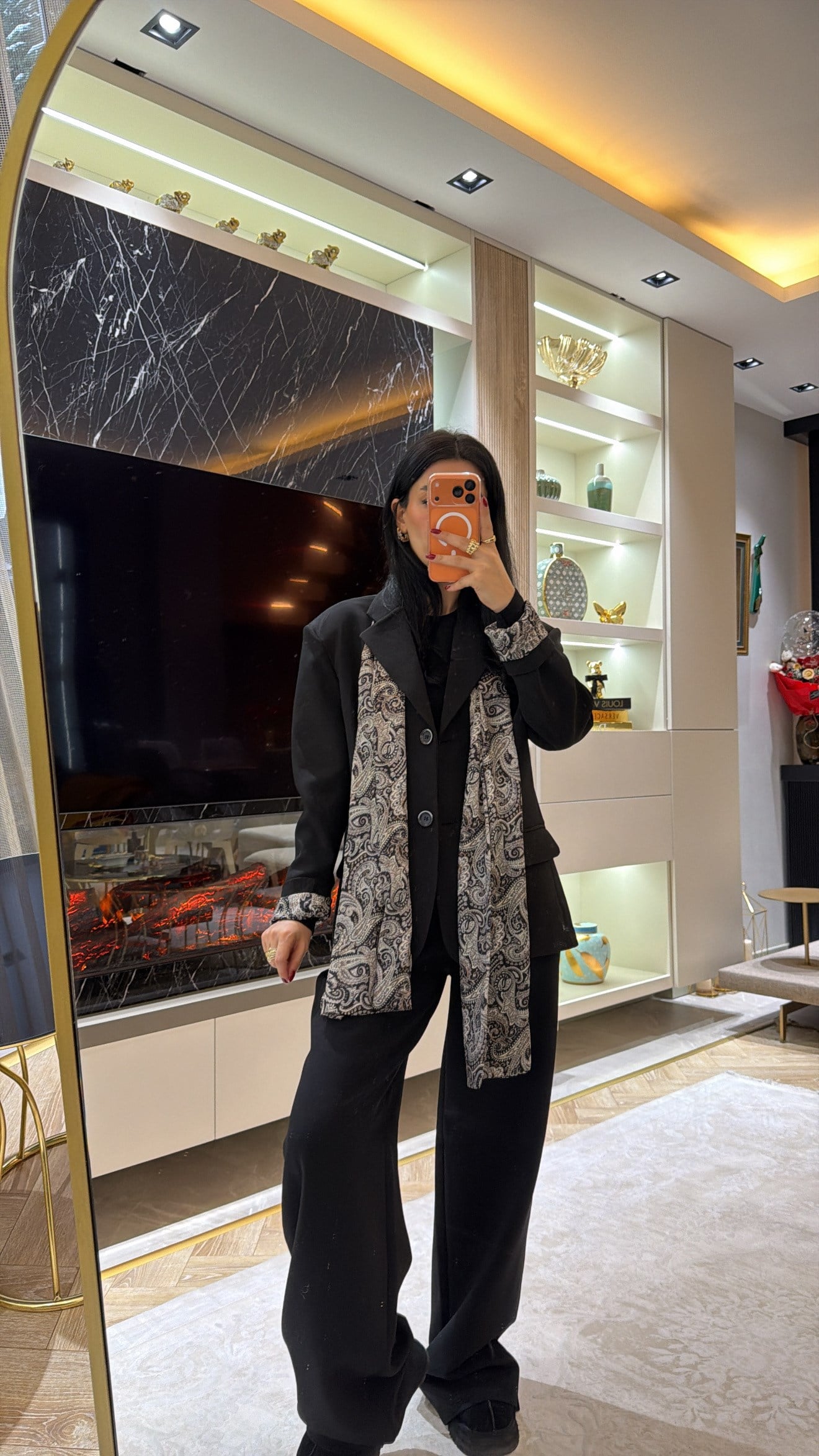 ŞALLI TAKIM ELBİSE