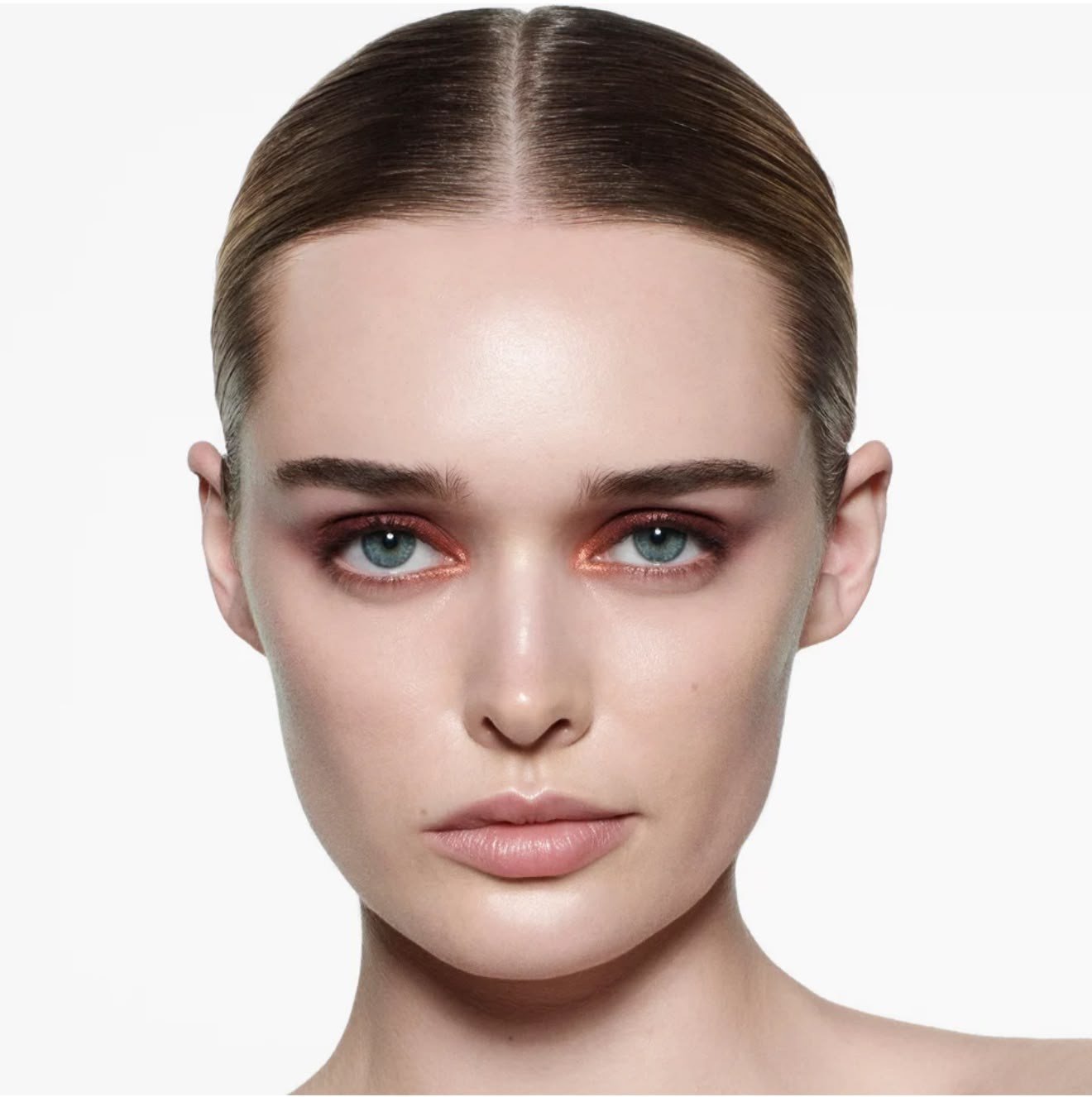 Eye Wardrobe Multi-Finish Eyeshadow Palette