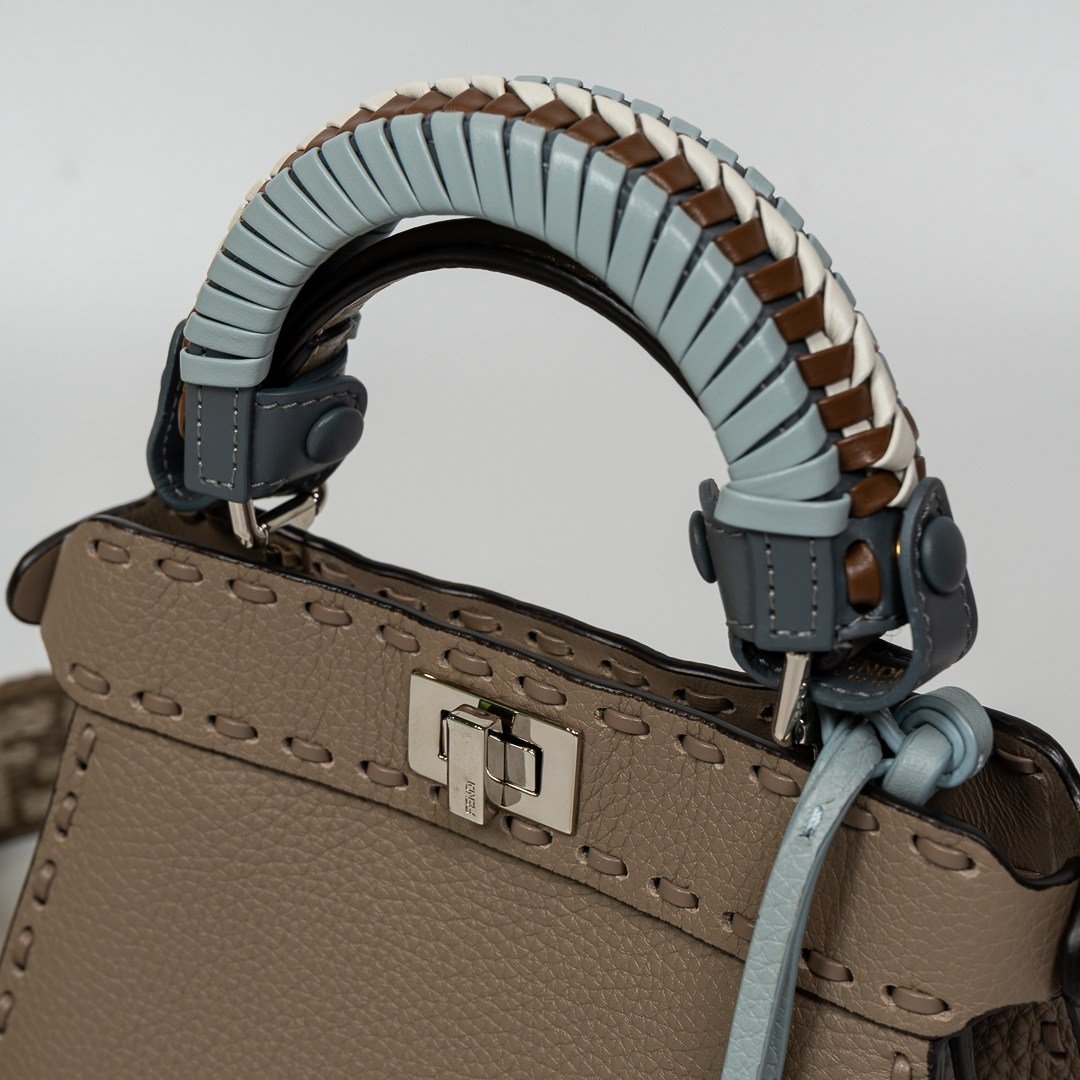 Fendi Peekaboo selleria