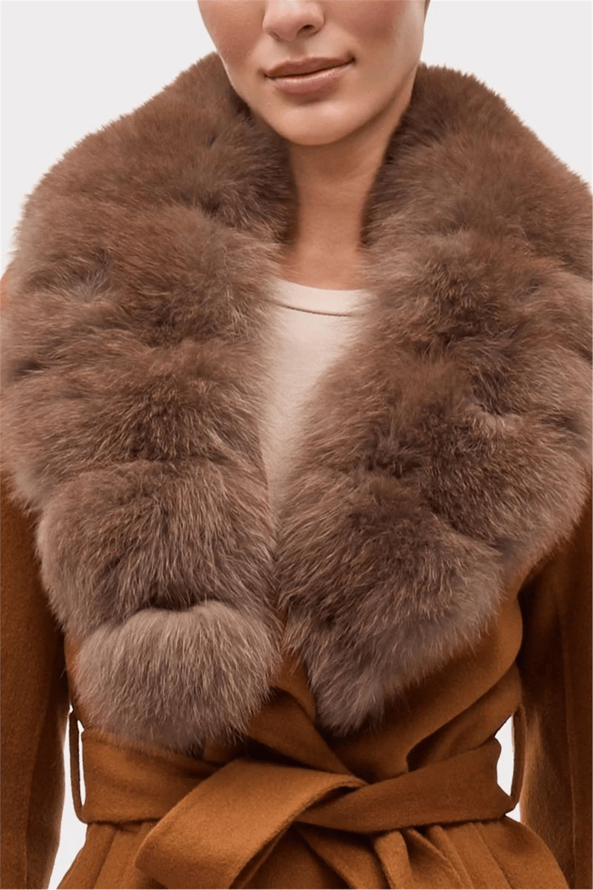 THE GROSVENOR FUR COLLAR COAT - TAN