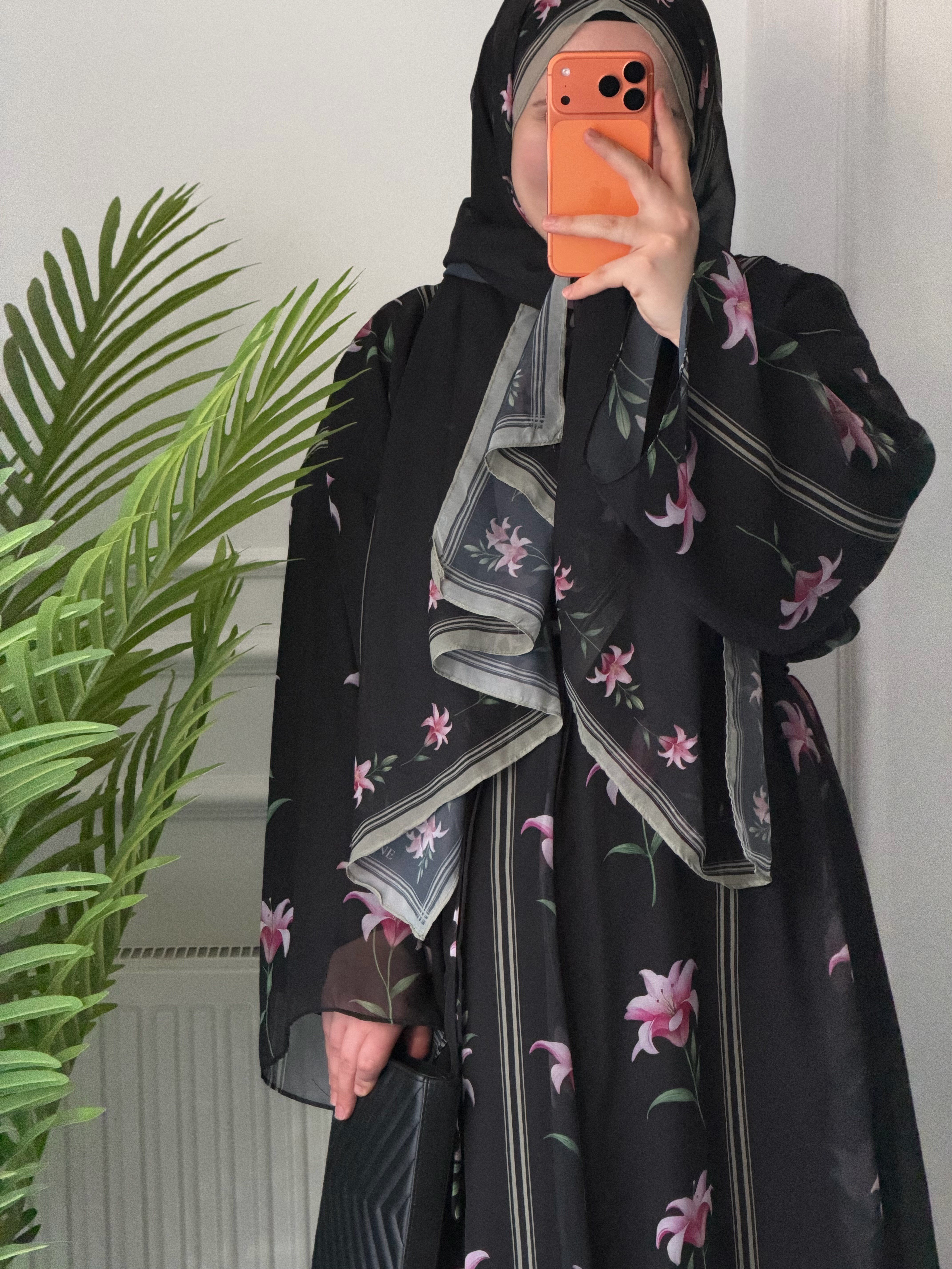 Layali Abaya