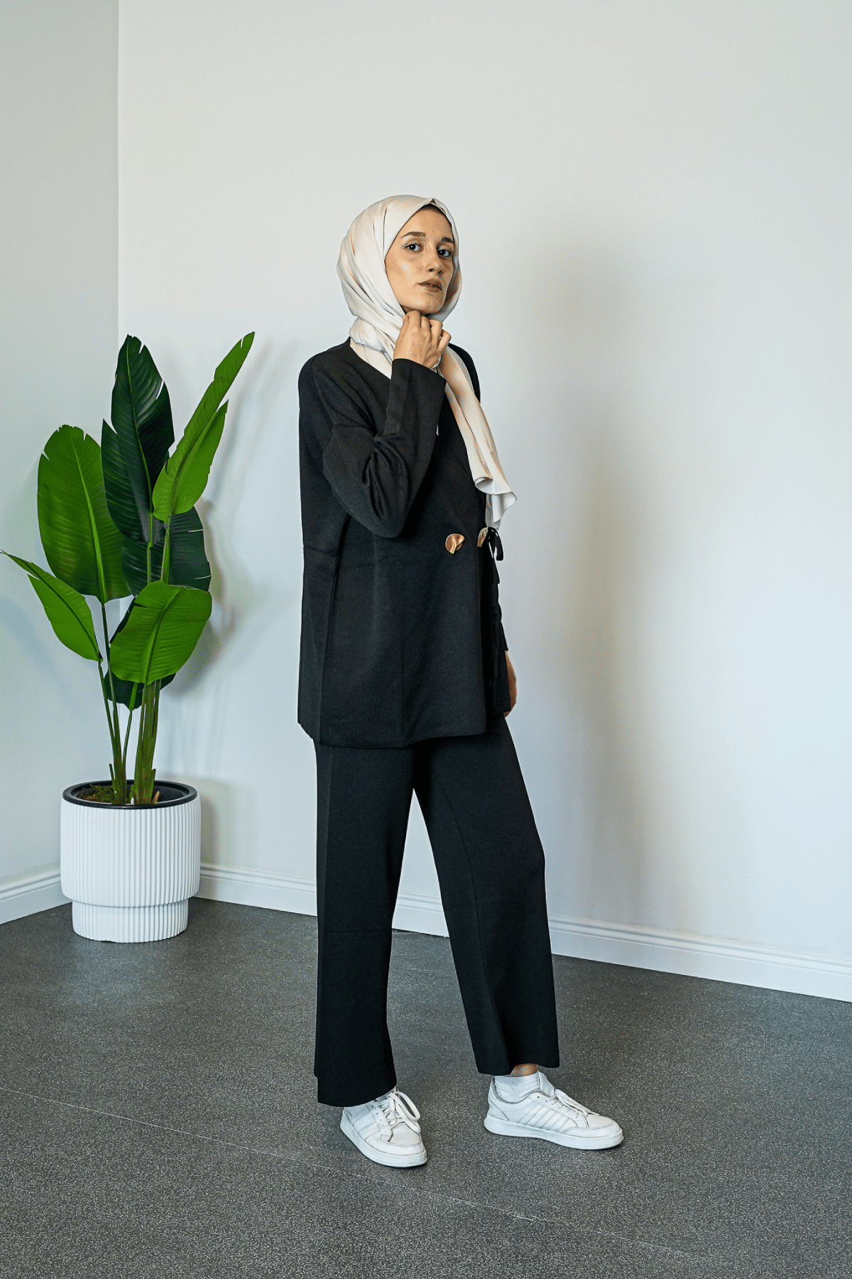 SHENAY Pure Elegance Tesettür İkili Takım Şık ve Rahat Günlük Kombin - Siyah