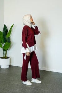 SHENAY Tesettür Triko Takım Nil Modeli Rahat Kalıp Gömlekli Günlük Kombin - Bordo