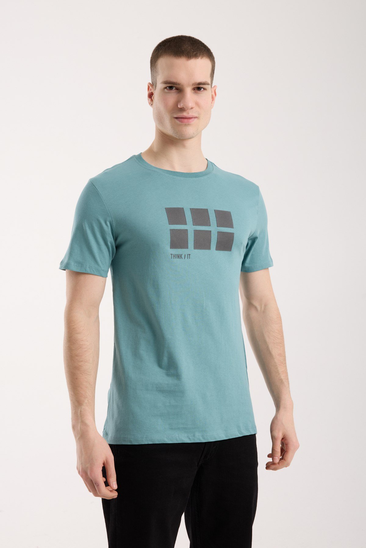 Erkek Minimal Grafik Detaylı Rahat T-Shirt