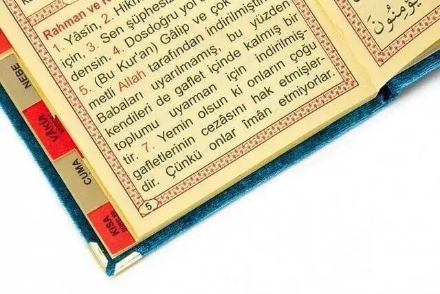 10 Adet Hediyelik  Özel Set - Kadife Kaplı Yasin Kitabı - Cep Boy - İsme Özel Plakalı - Seccadeli - Tesbihli - Kutulu - Petrol