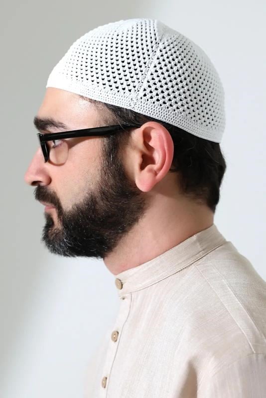 Çelik Örme Namaz Takkesi Beyaz