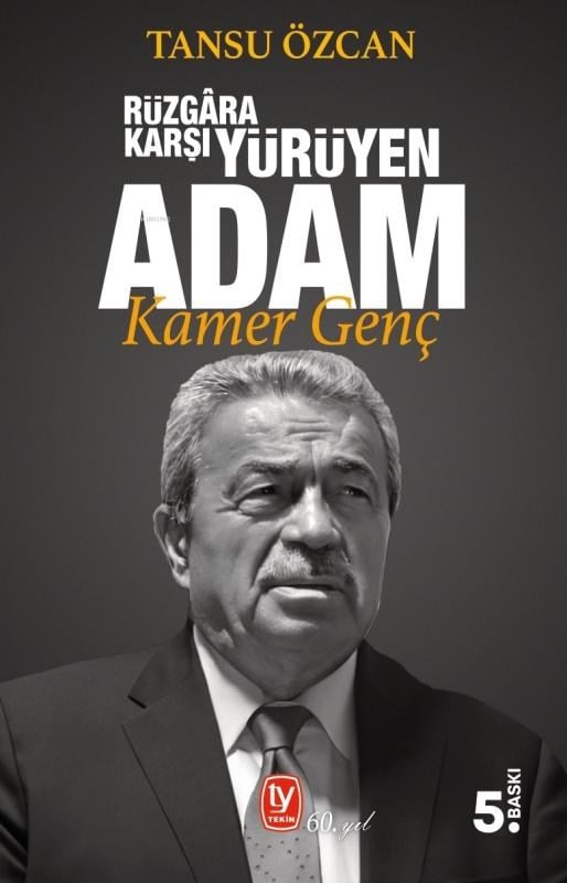 Rüzgâra Karşı Yürüyen Adam Kamer Genç