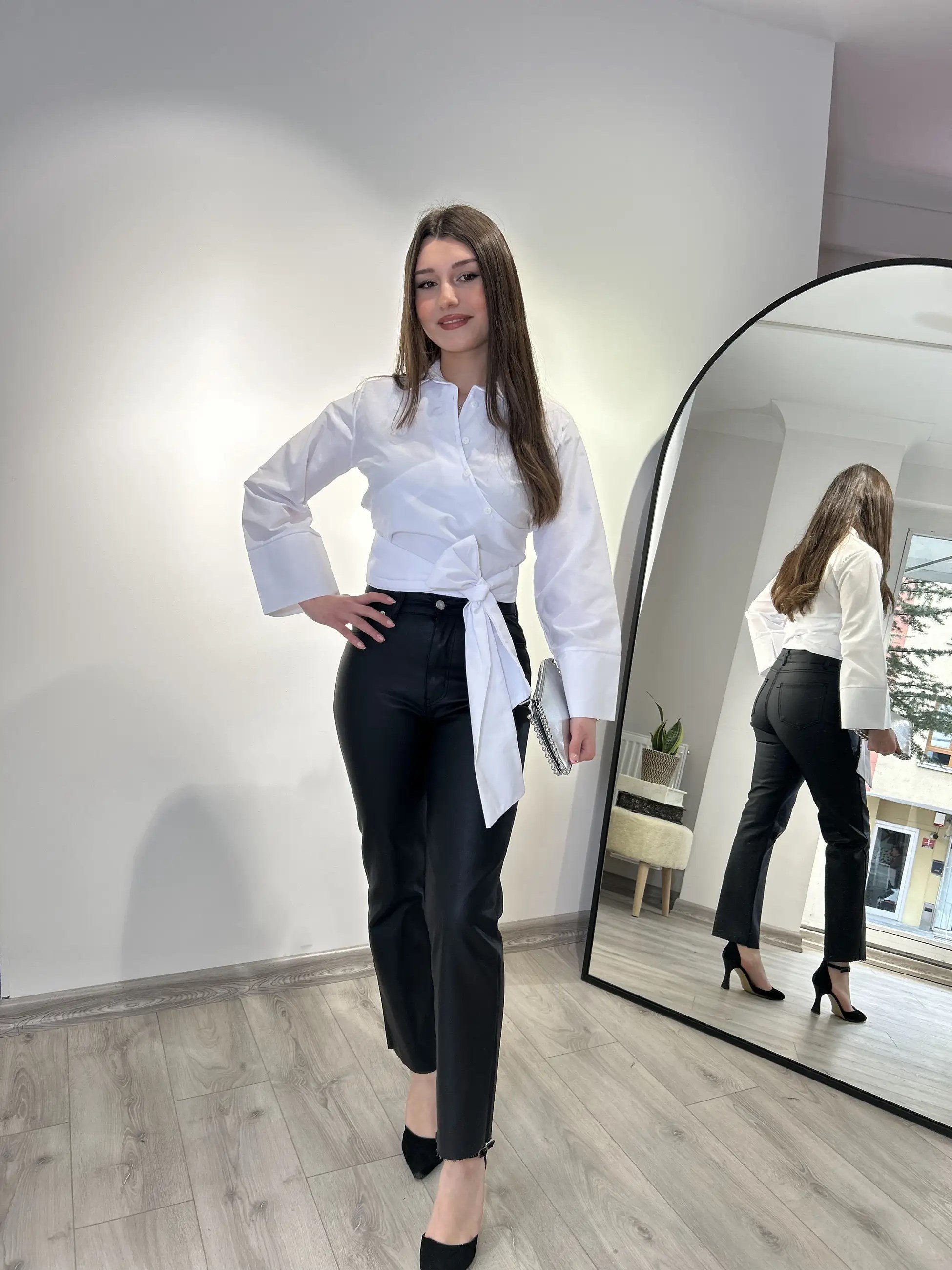 BELİ KEMERLİ GÖMLEK