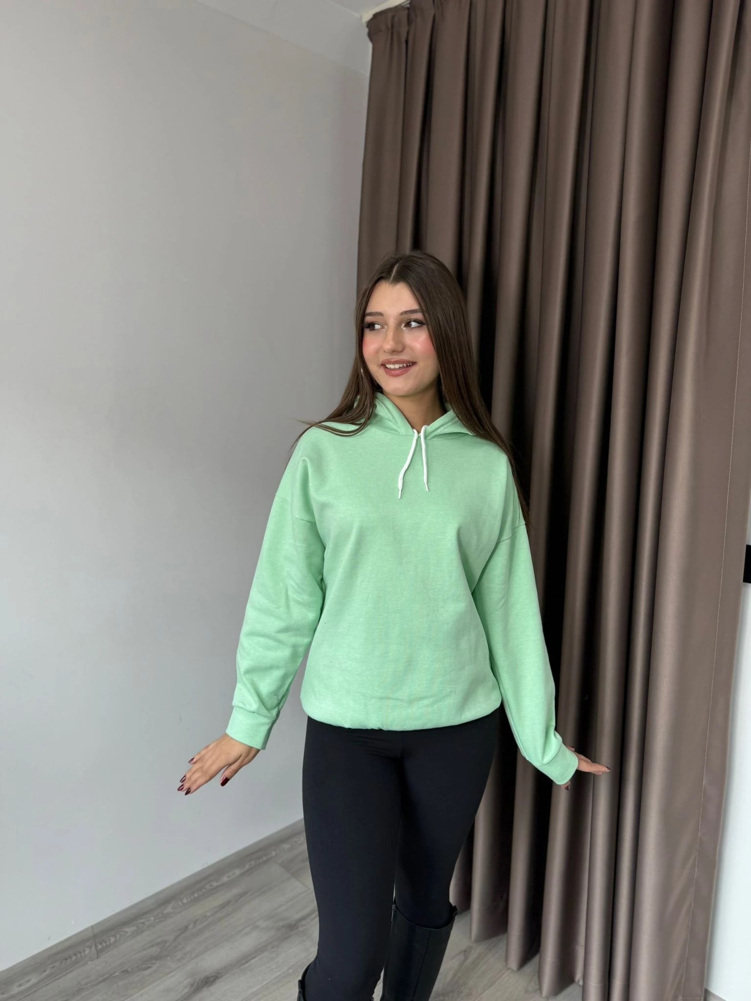 KAPİŞONLU SWEATSHİRT