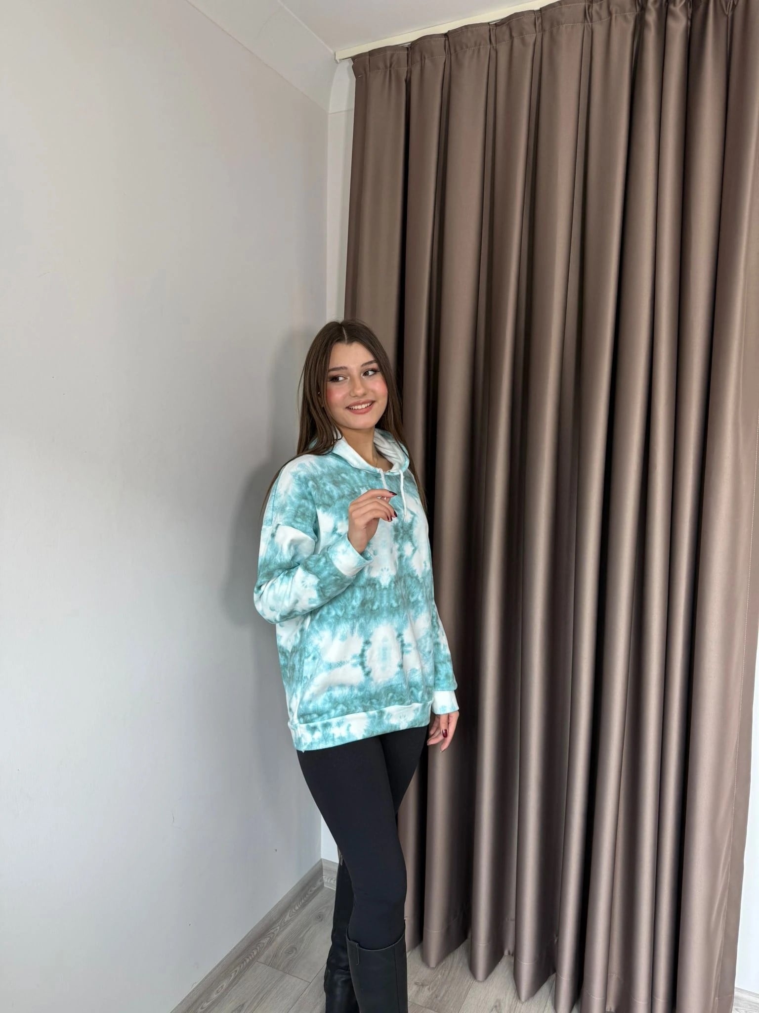 KAPİŞONLU SWEATSHİRT