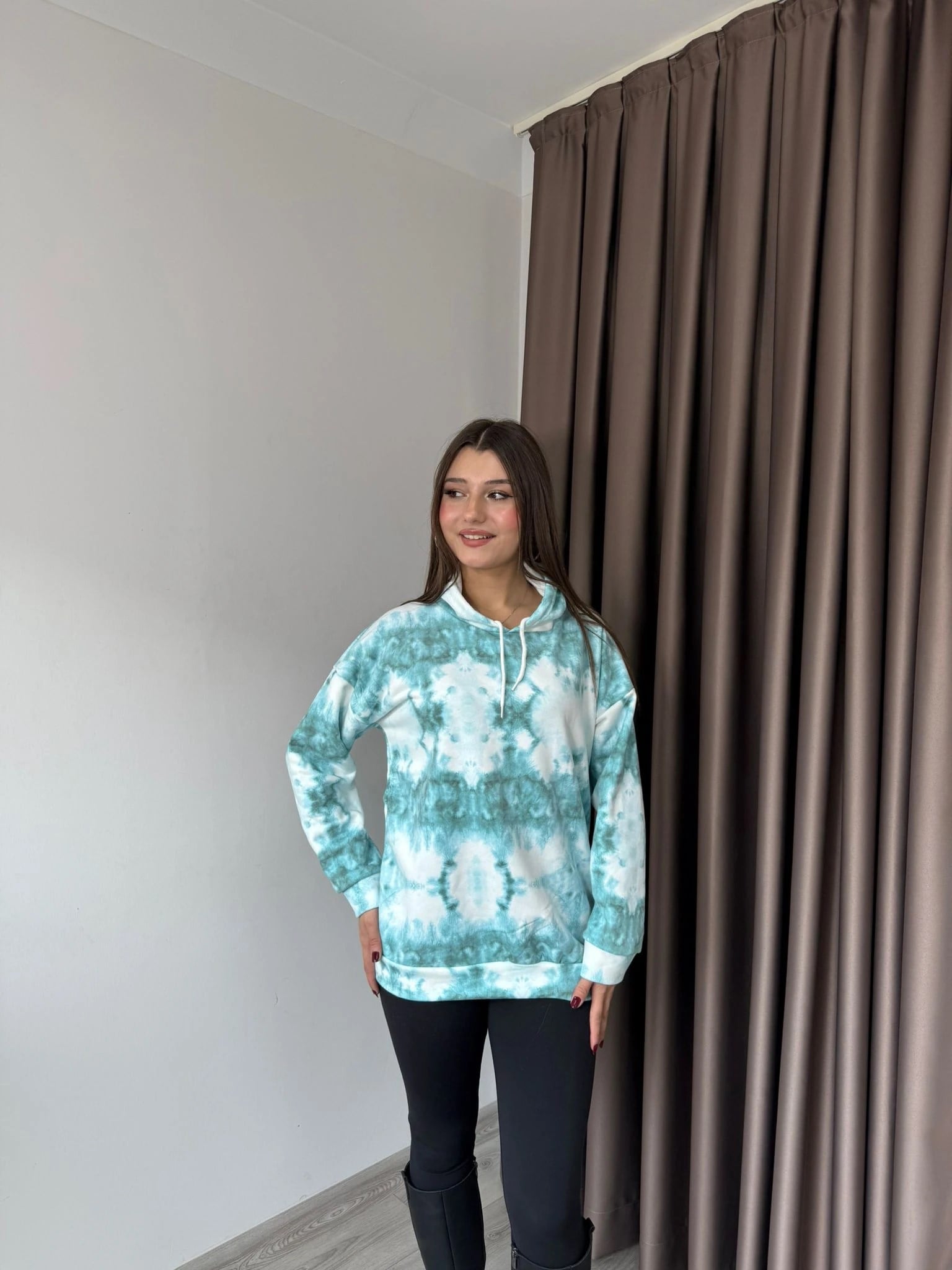 KAPİŞONLU SWEATSHİRT