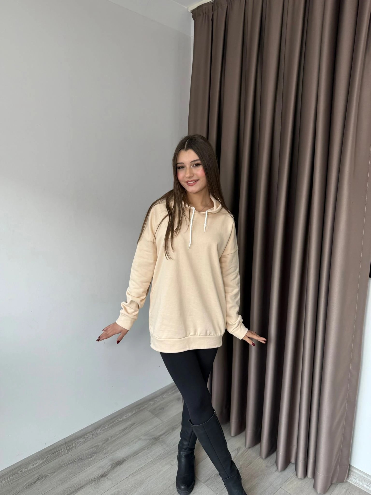 KAPİŞONLU SWEATSHİRT