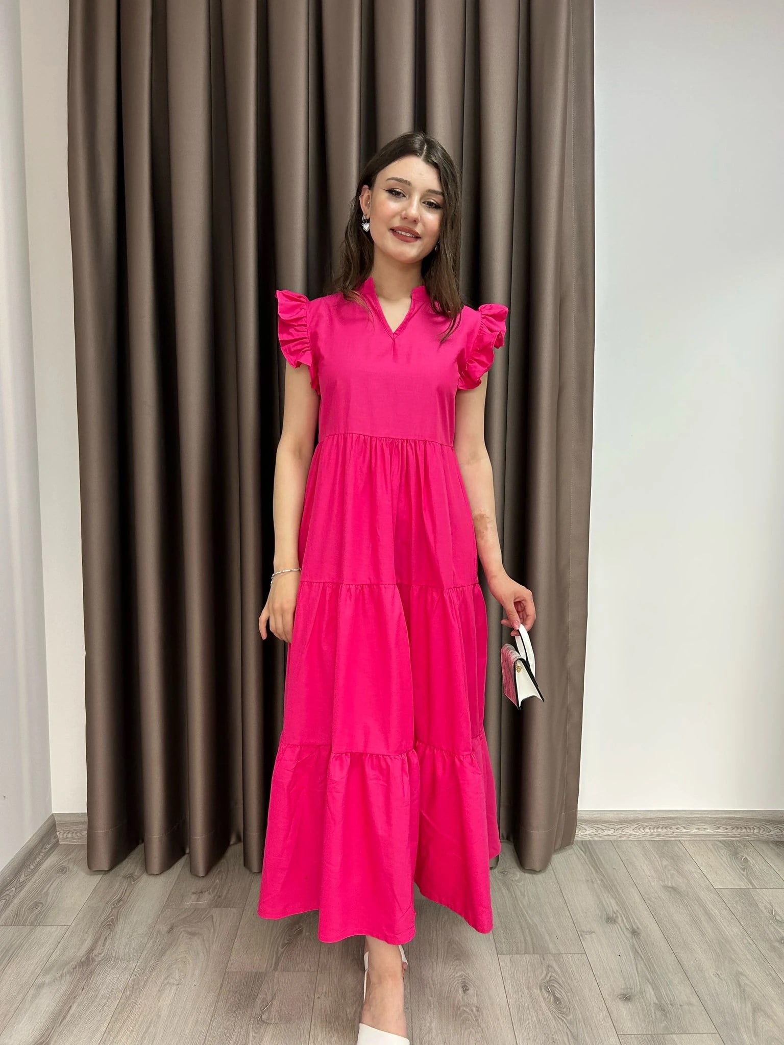 Pembe Elbise